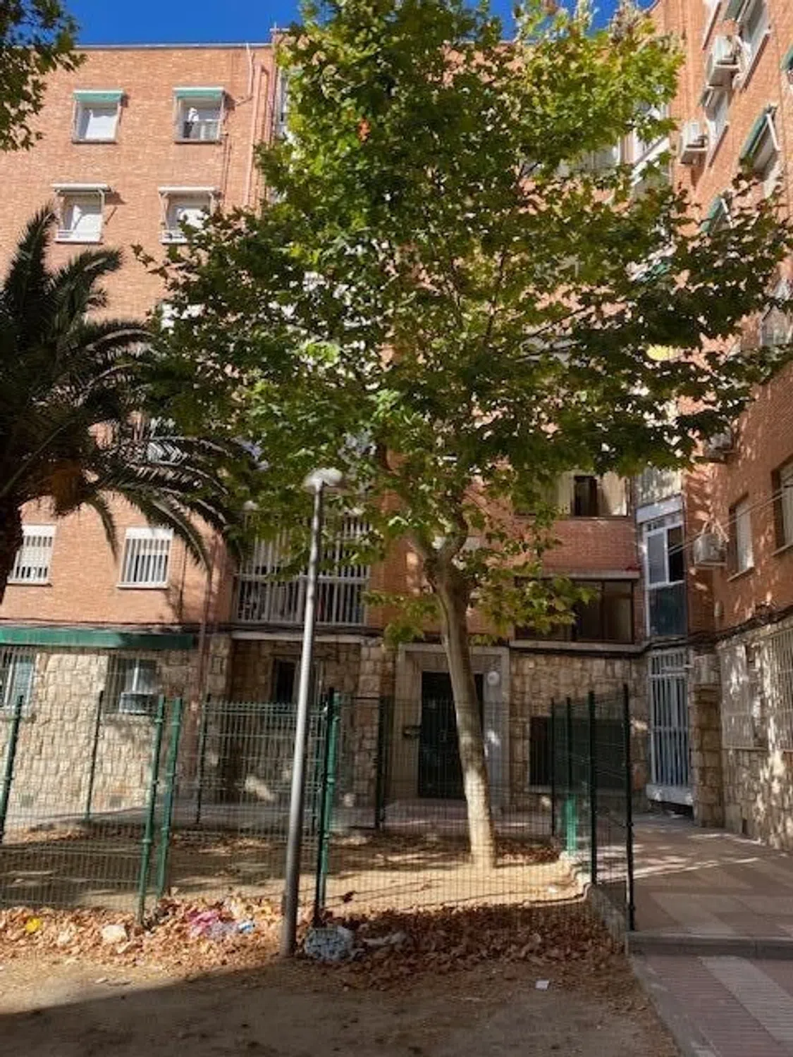 Piso en calle de Valdecanillas - Photo 3