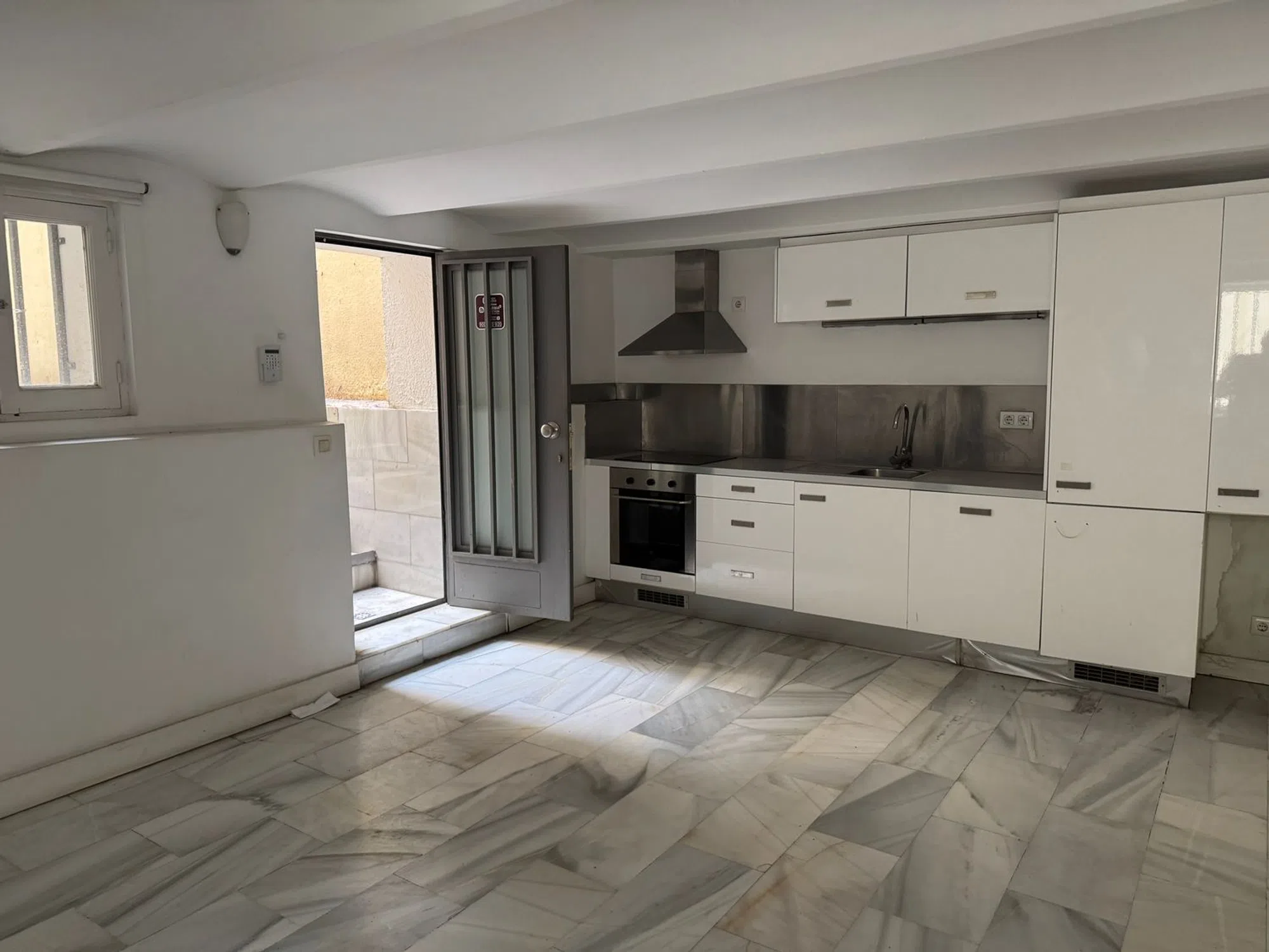 Piso en Av Menendez Pelayo - Photo 2