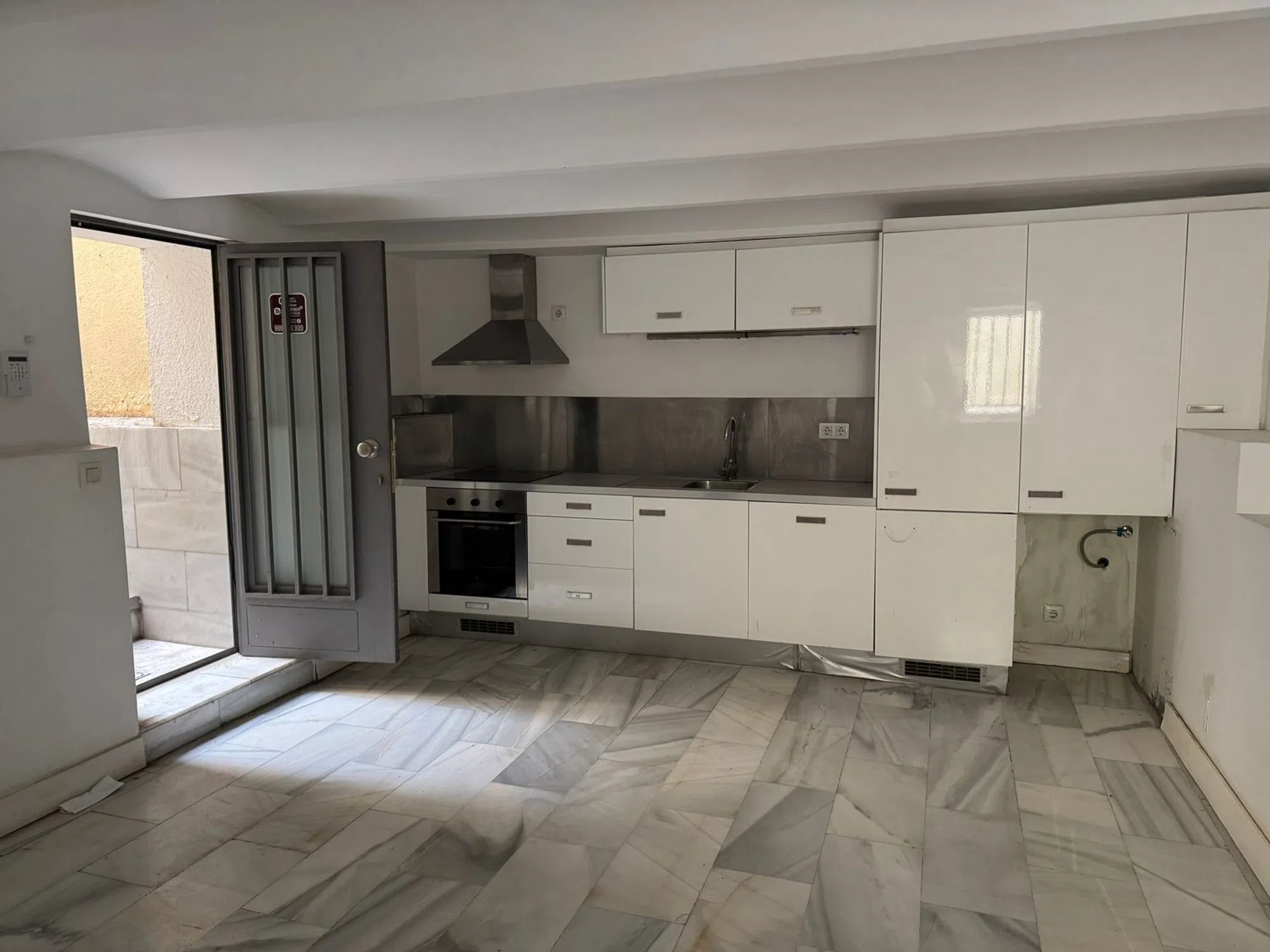 Piso en Av Menendez Pelayo - Photo 3