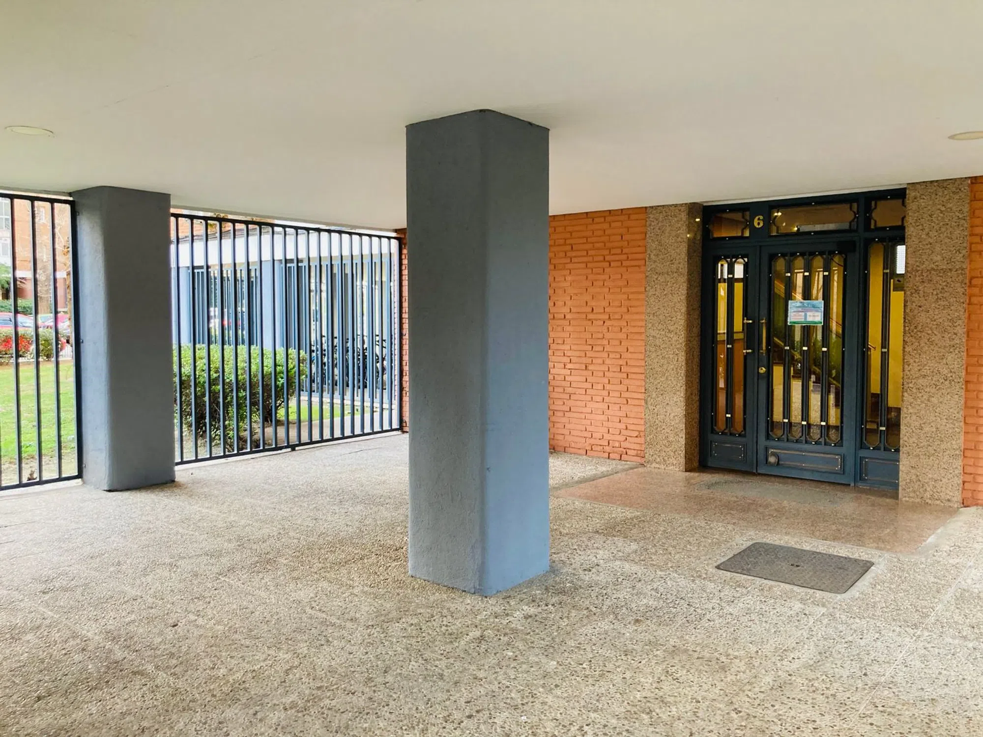 Piso en calle de Menasalbas, 6 -8 - Photo 6
