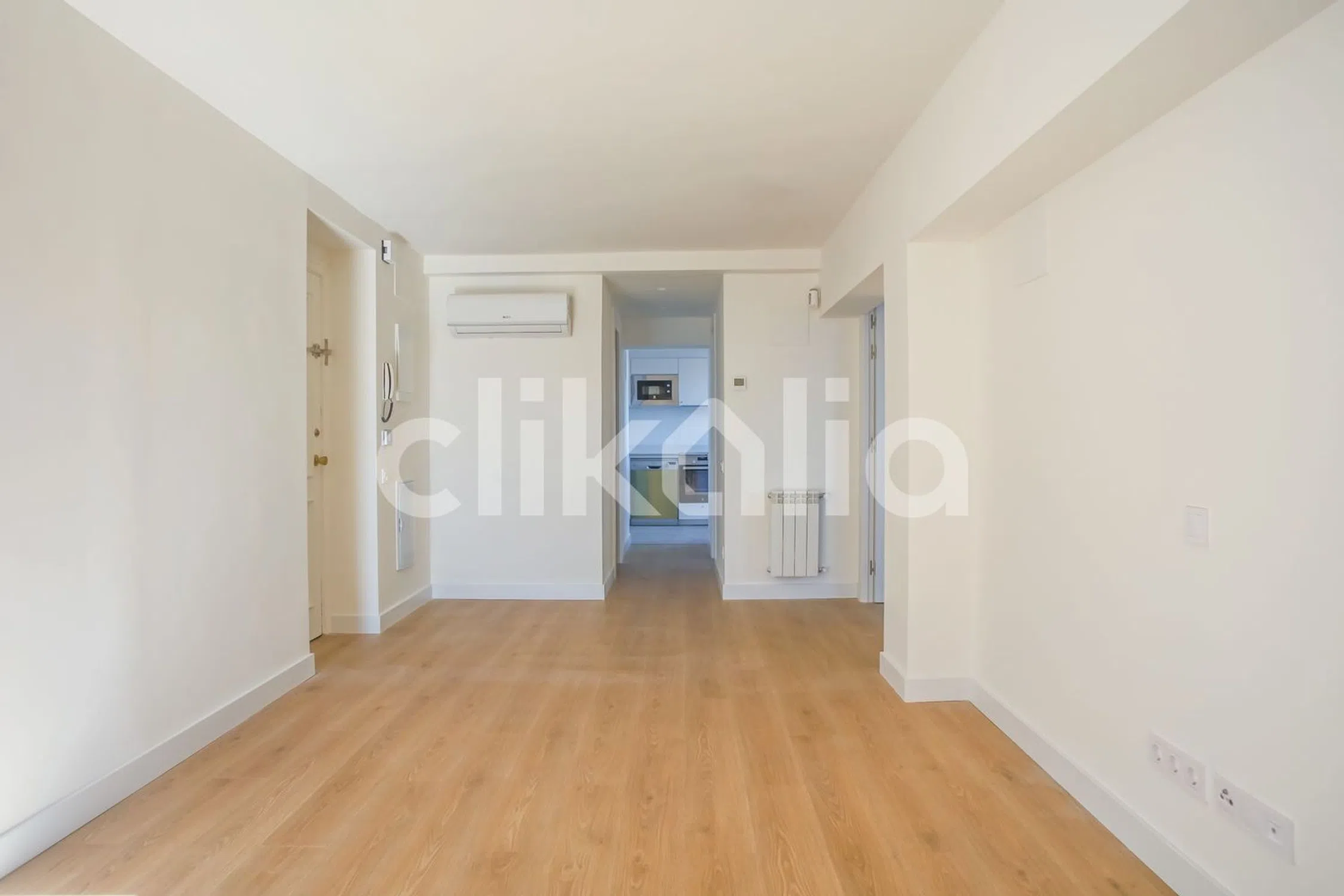 Piso en calle de Ariza - Photo 4