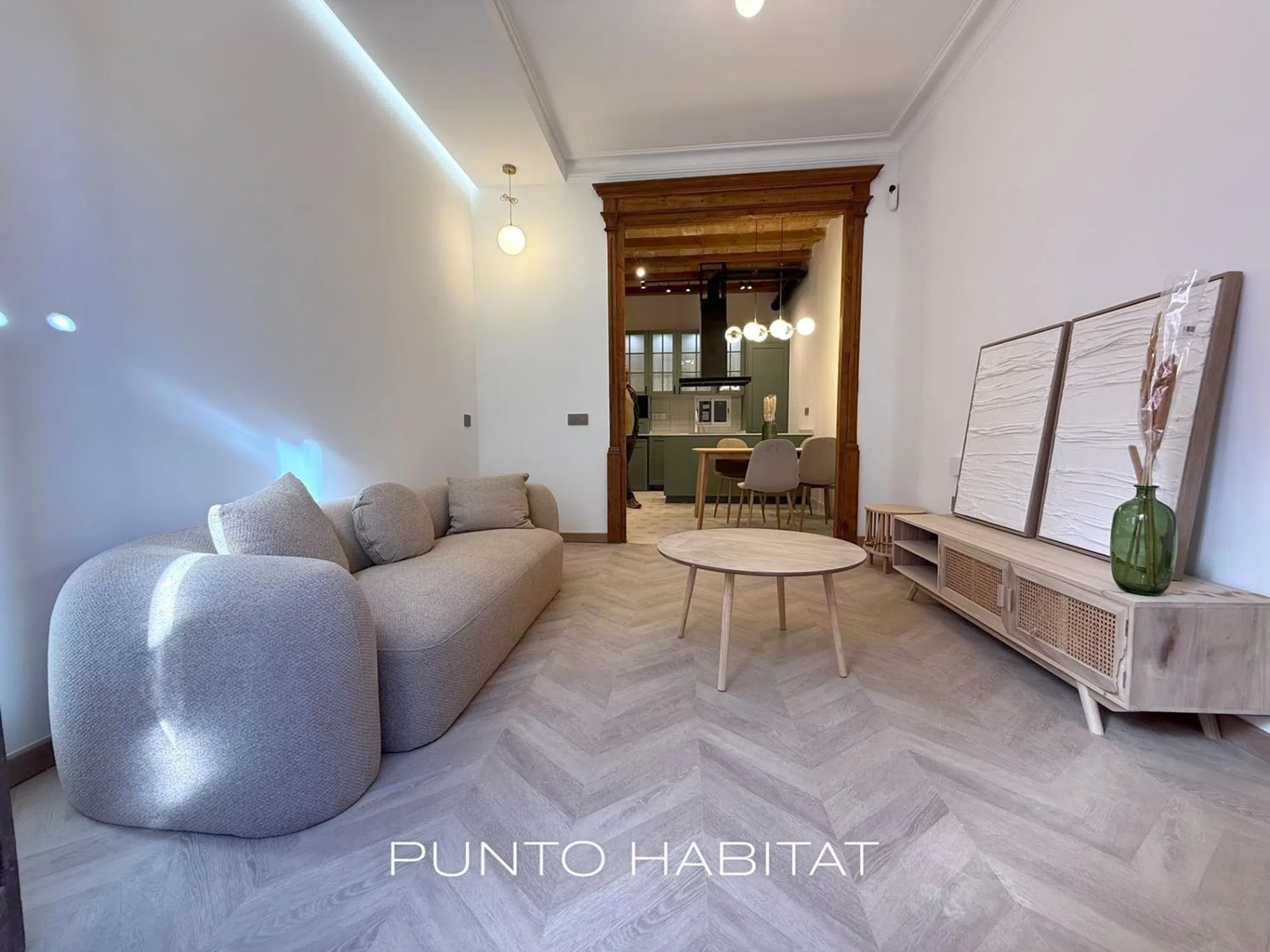 Piso en calle del Comte Borrell - Photo 3