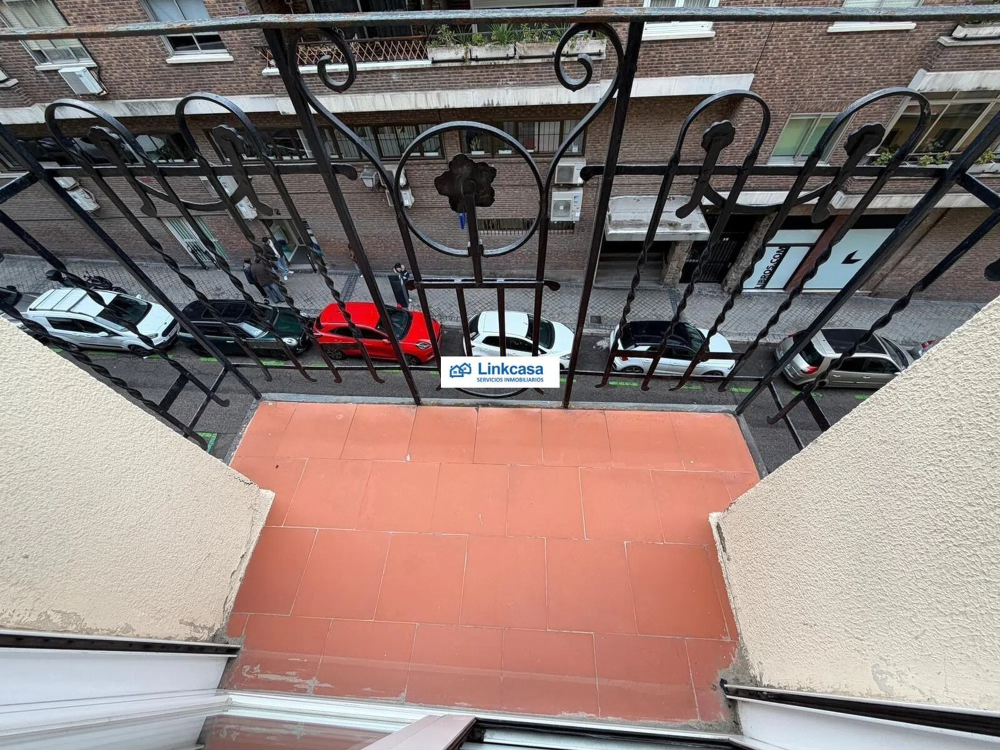 Piso en calle de Eduardo Benot - Photo 2