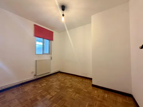Flat in calle de Fuenteovejuna - Photo 18