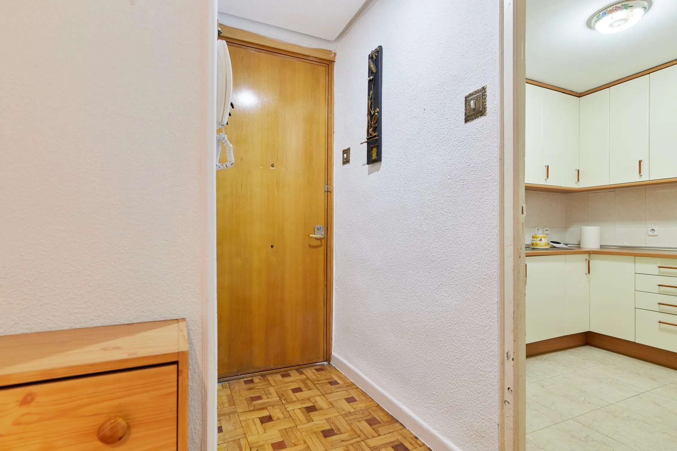 Piso en calle de Menorca - Photo 3