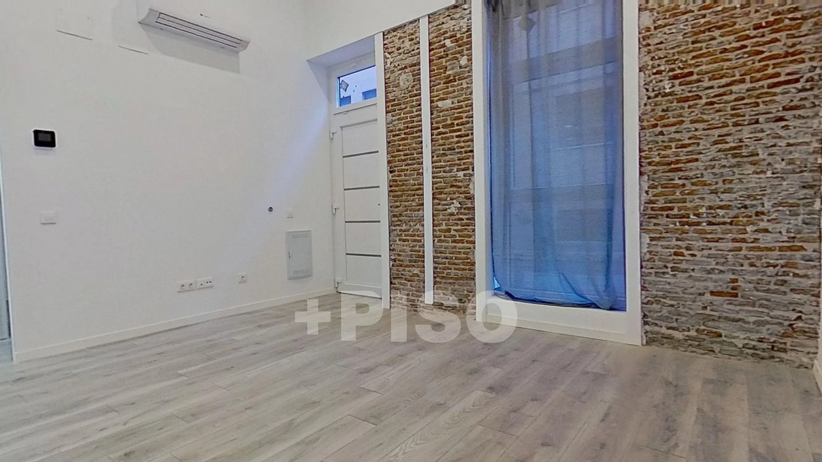 Piso en calle de Dulcinea, 24