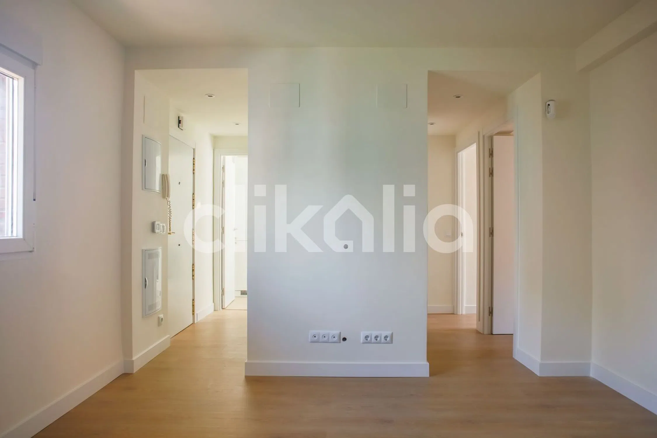 Piso en calle Escoriaza - Photo 3