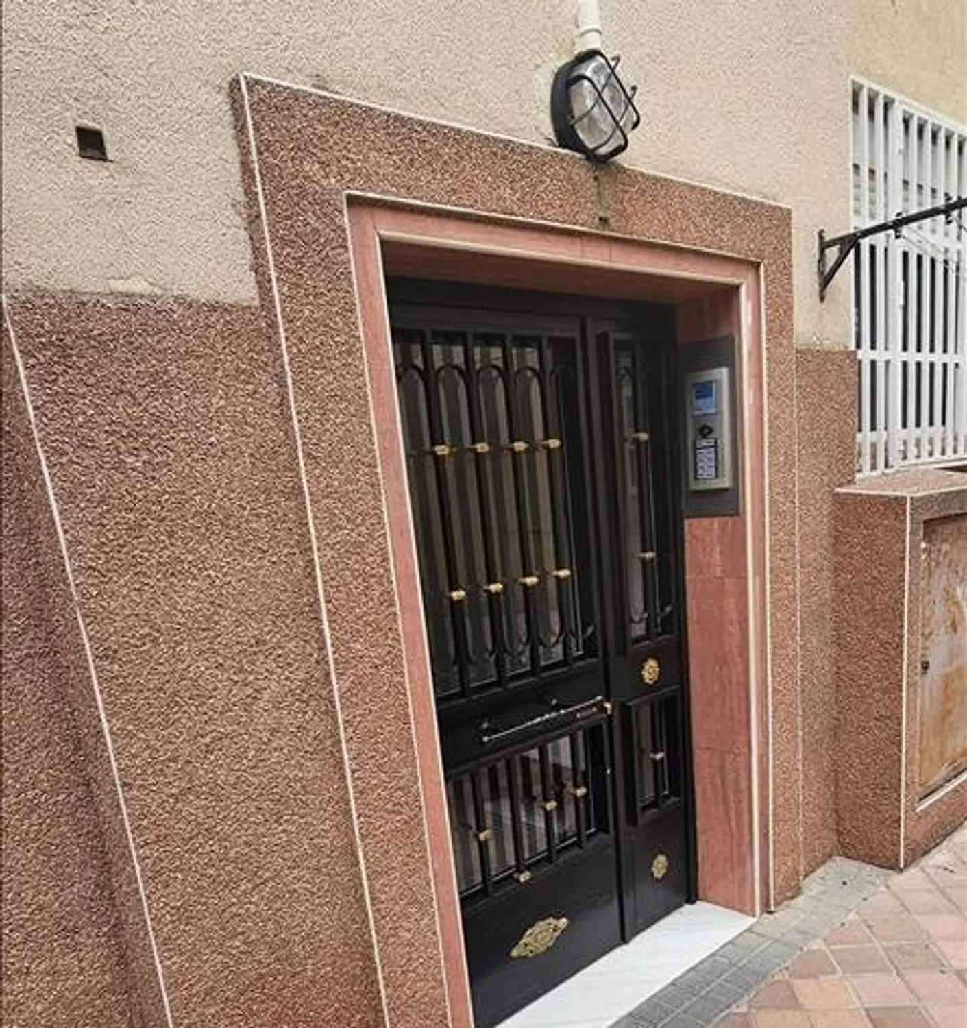 Piso en plaza Martínez de la Riva - Photo 3