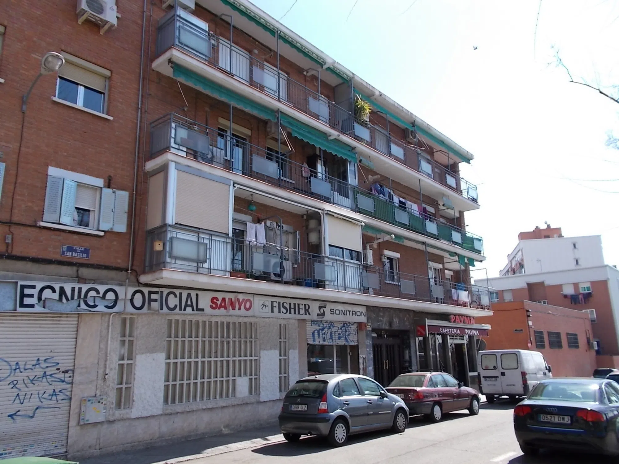 Piso en calle San Basilio - Photo 2