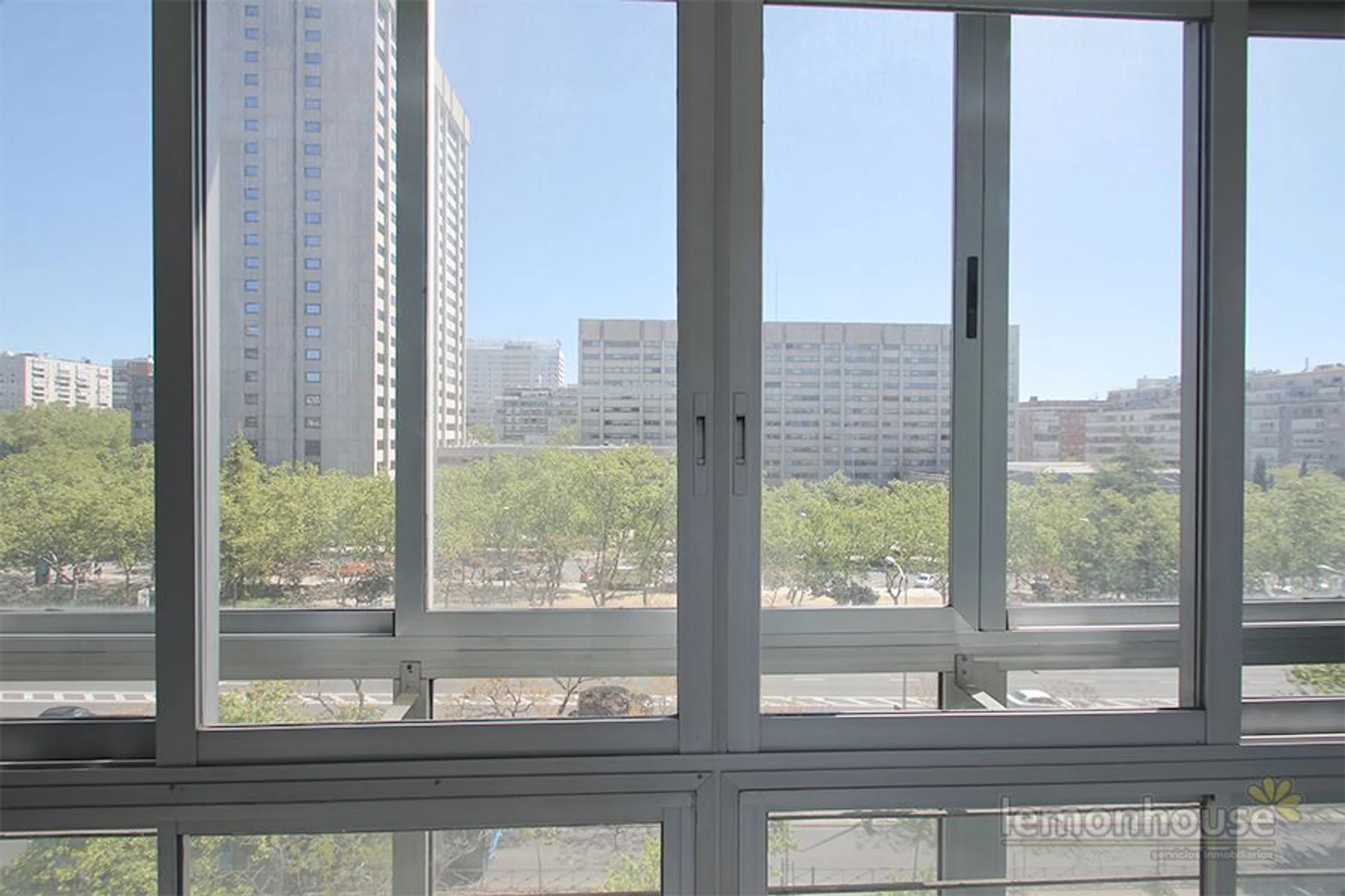 Piso en paseo de la Castellana - Photo 2
