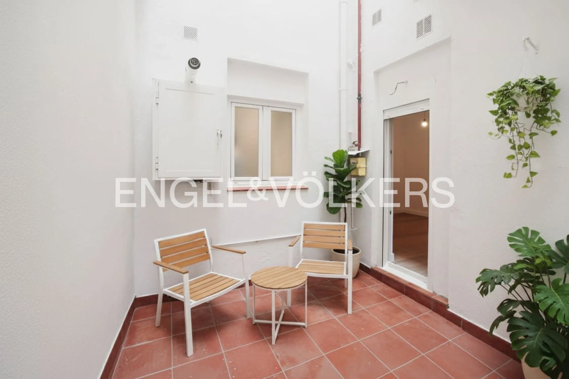 Piso en calle del Tutor - Photo 7