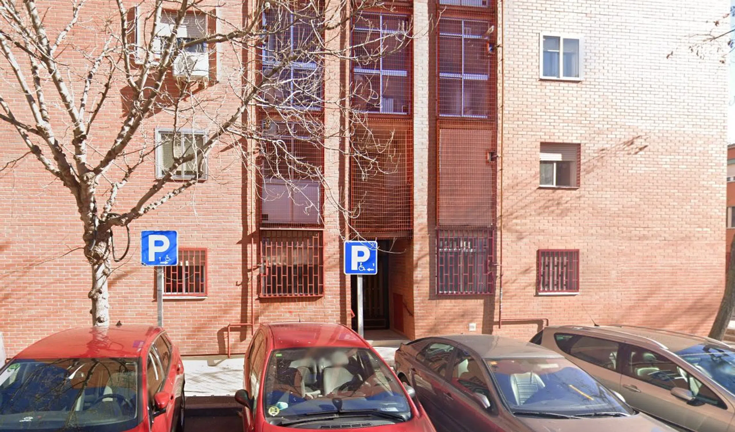 Piso en calle Casarabonela, 1