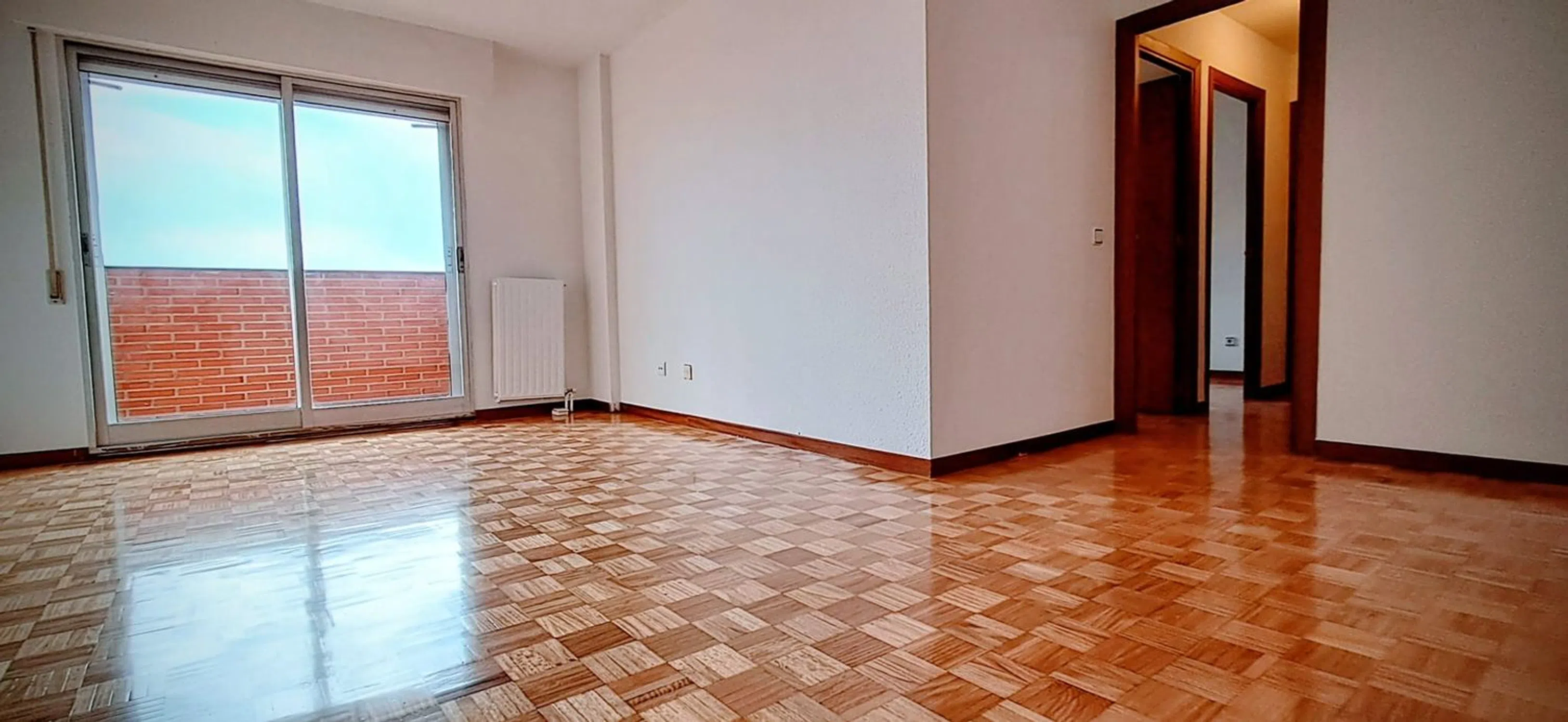 Piso en avenida de Miguel Hernández