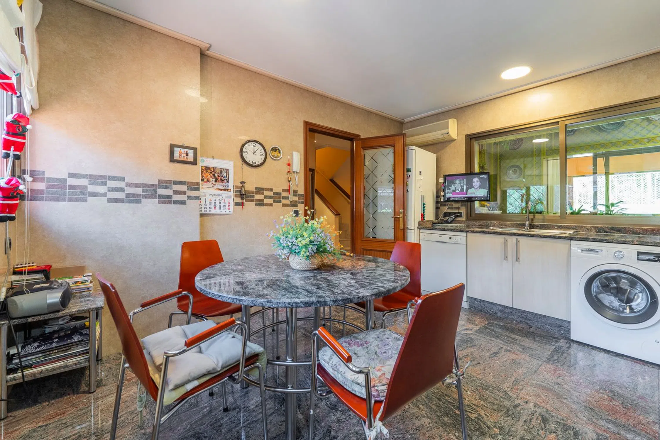 Chalet adosado - Photo 6