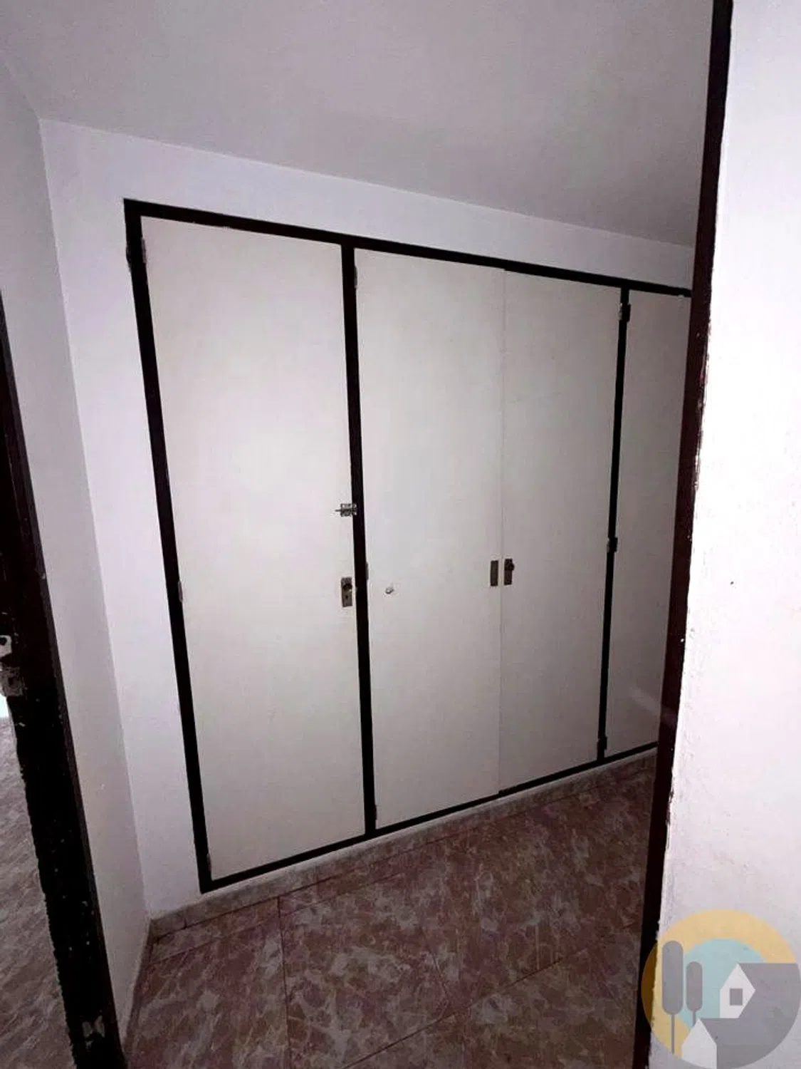 Piso en CL Campotejar - Photo 2
