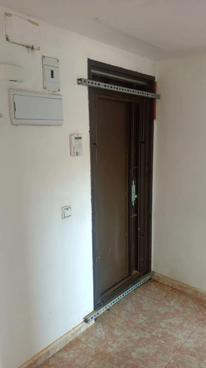 Piso en calle Campotéjar - Photo 3