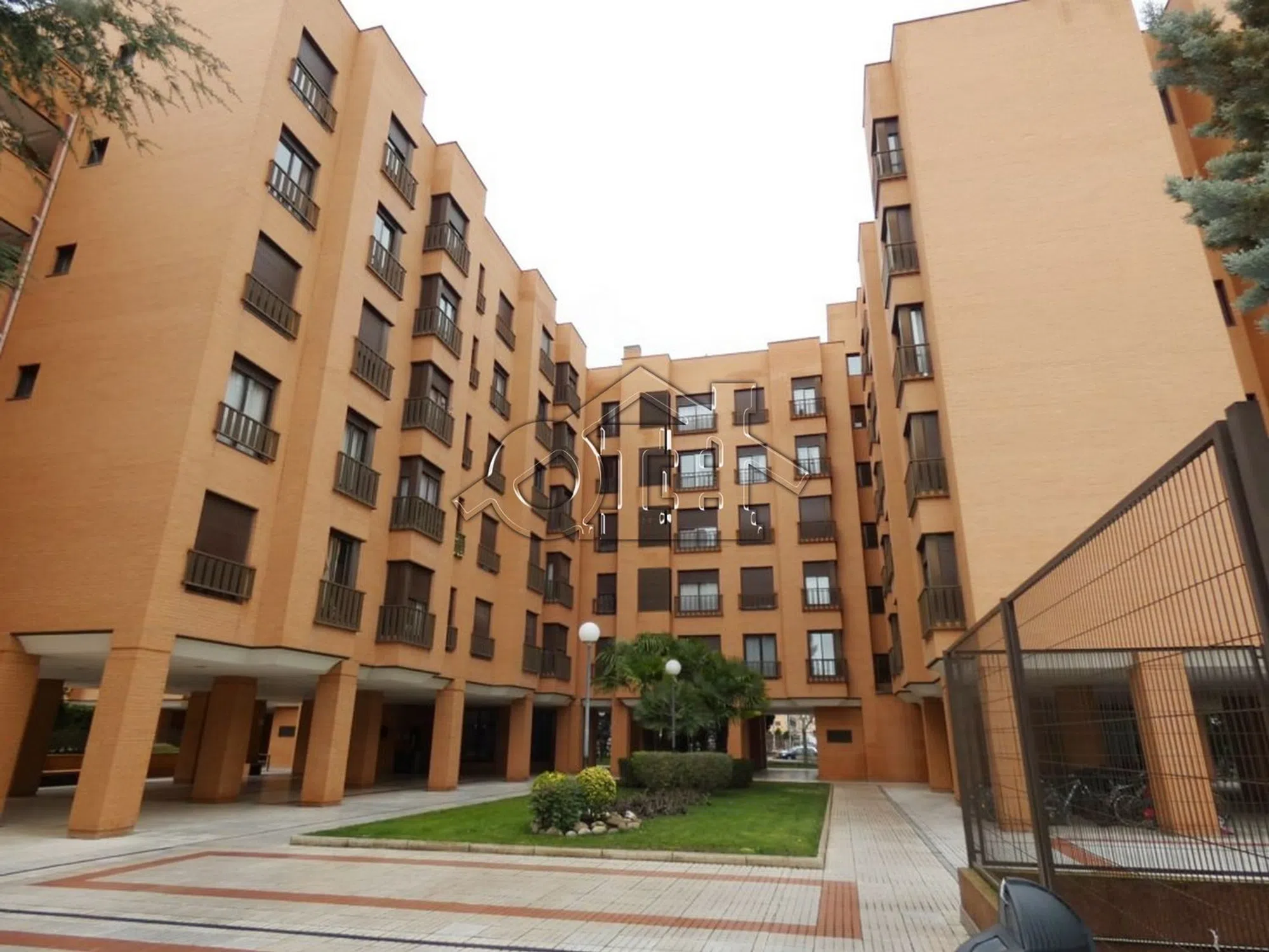 Piso en calle de Campezo - Photo 3