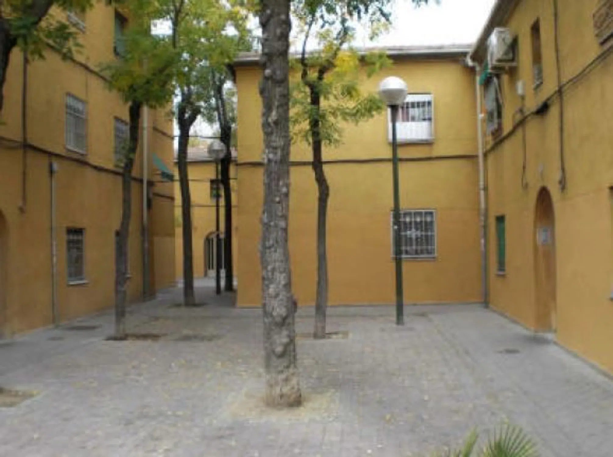 Piso en calle Peña de Oroel - Photo 2
