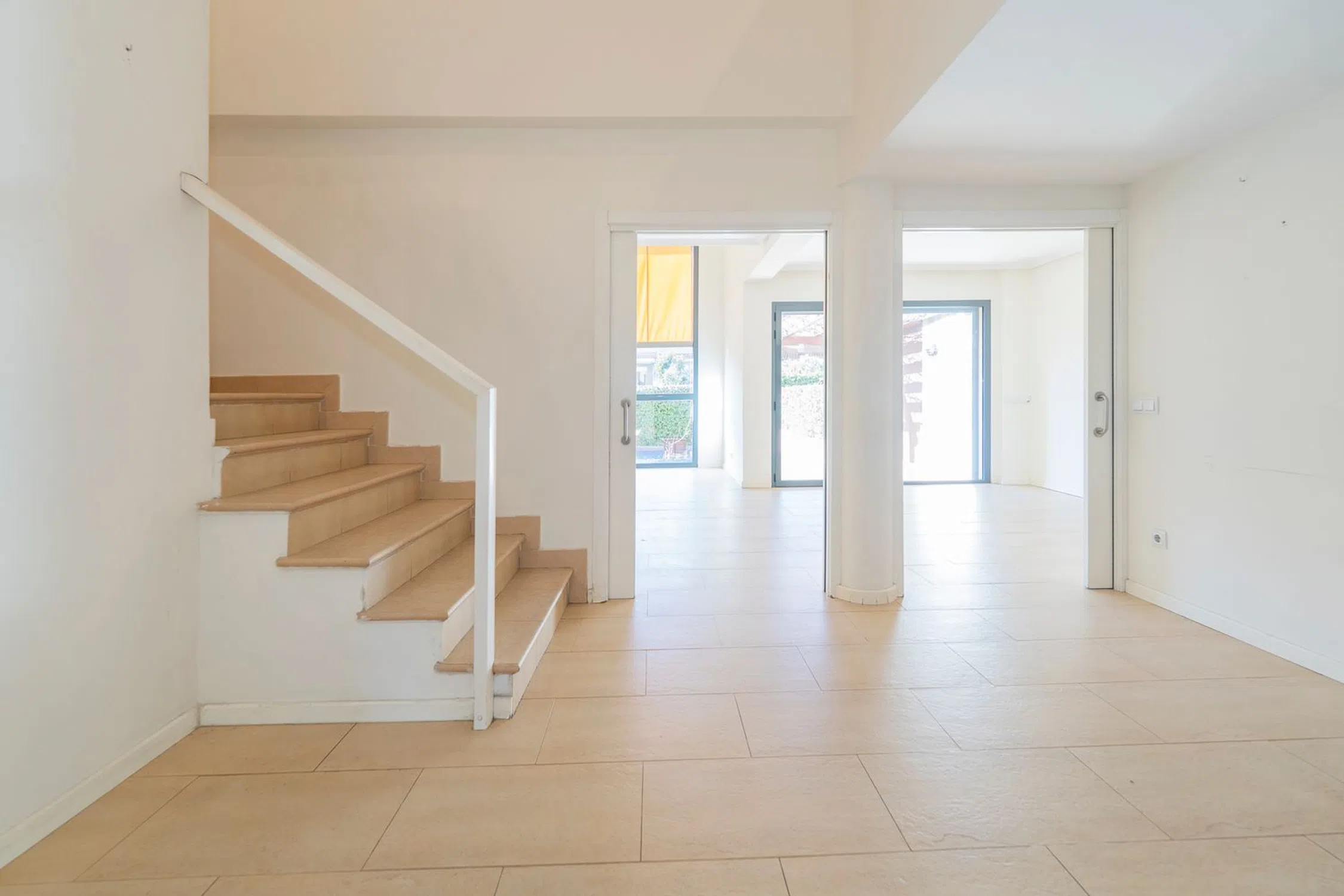 Chalet adosado en calle Cinco Lagunas - Photo 3