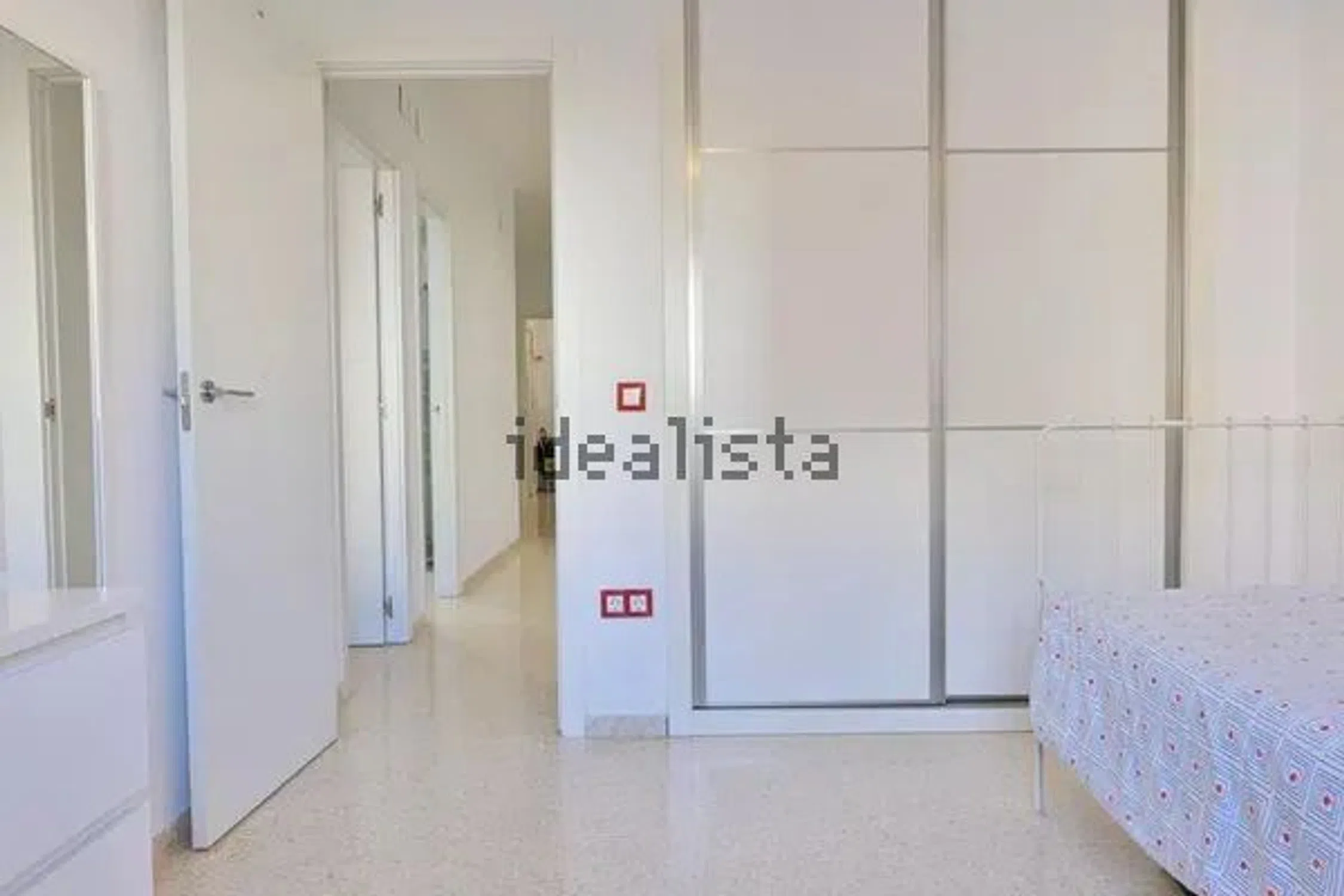Piso en calle de Rocafort - Photo 8
