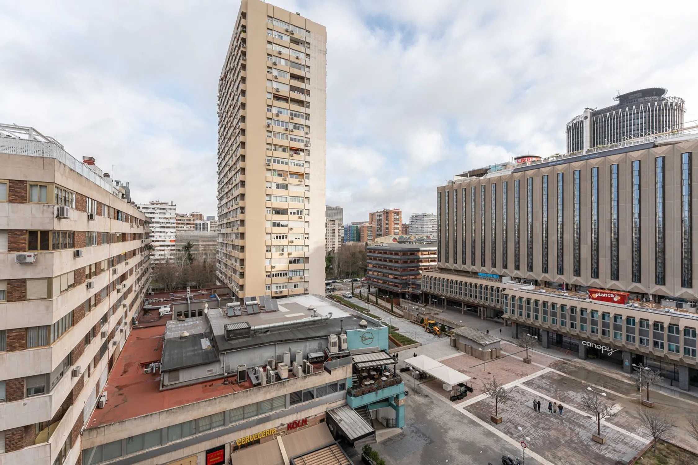 Piso en CL Orense - Photo 5