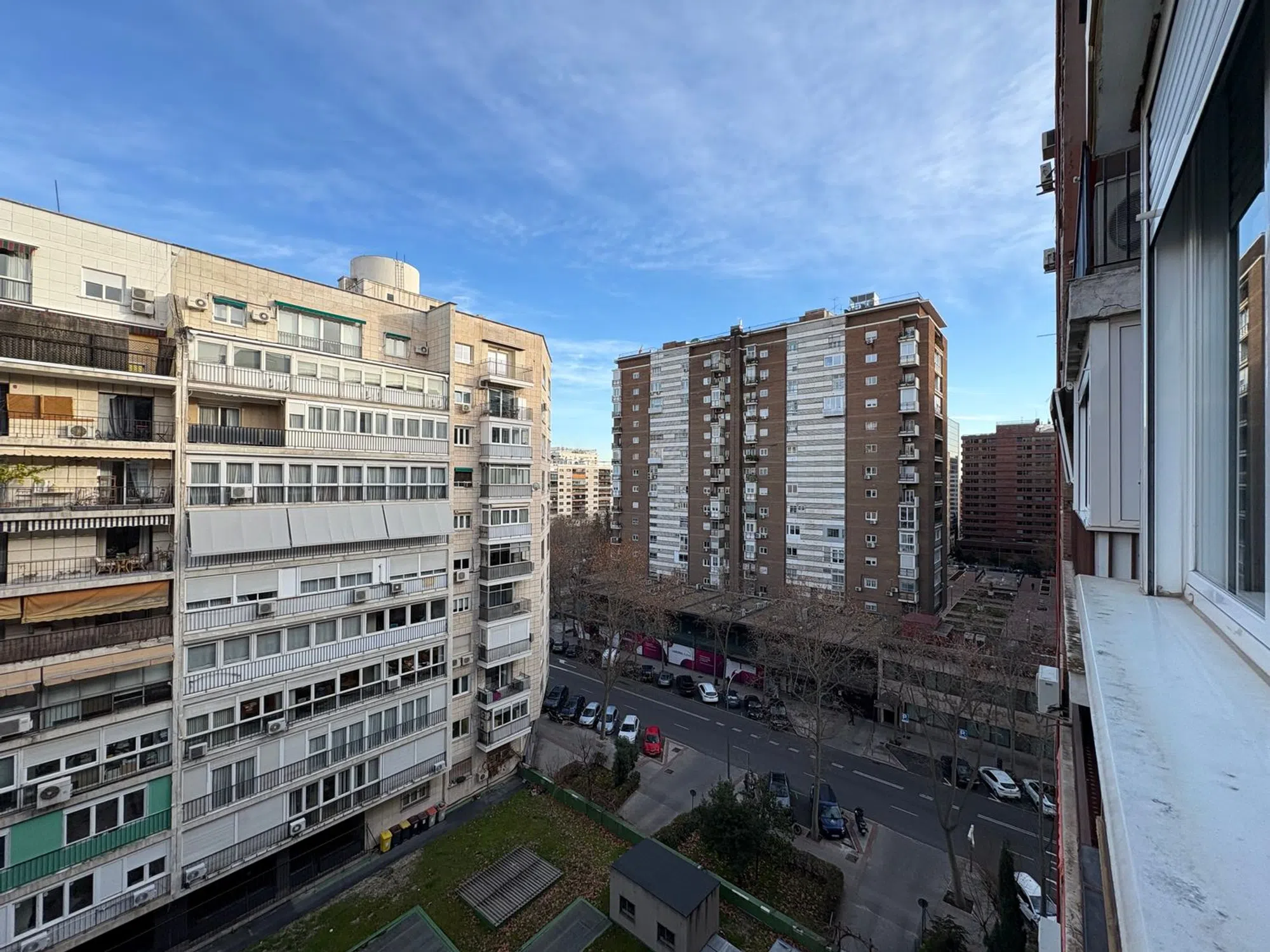 Piso en CL Poeta Joan Maragall - Photo 2