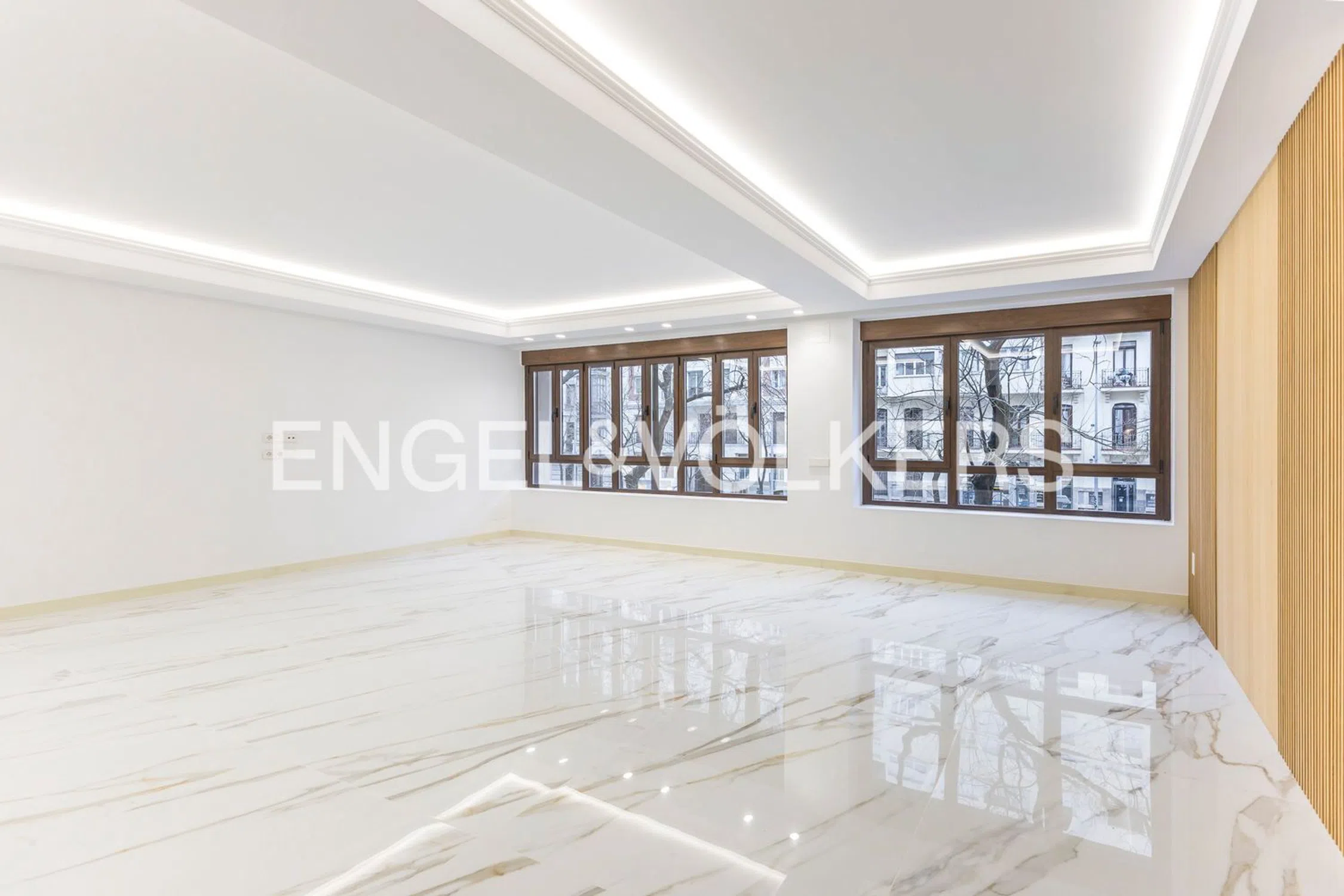 Piso en calle de O'Donnell - Photo 2
