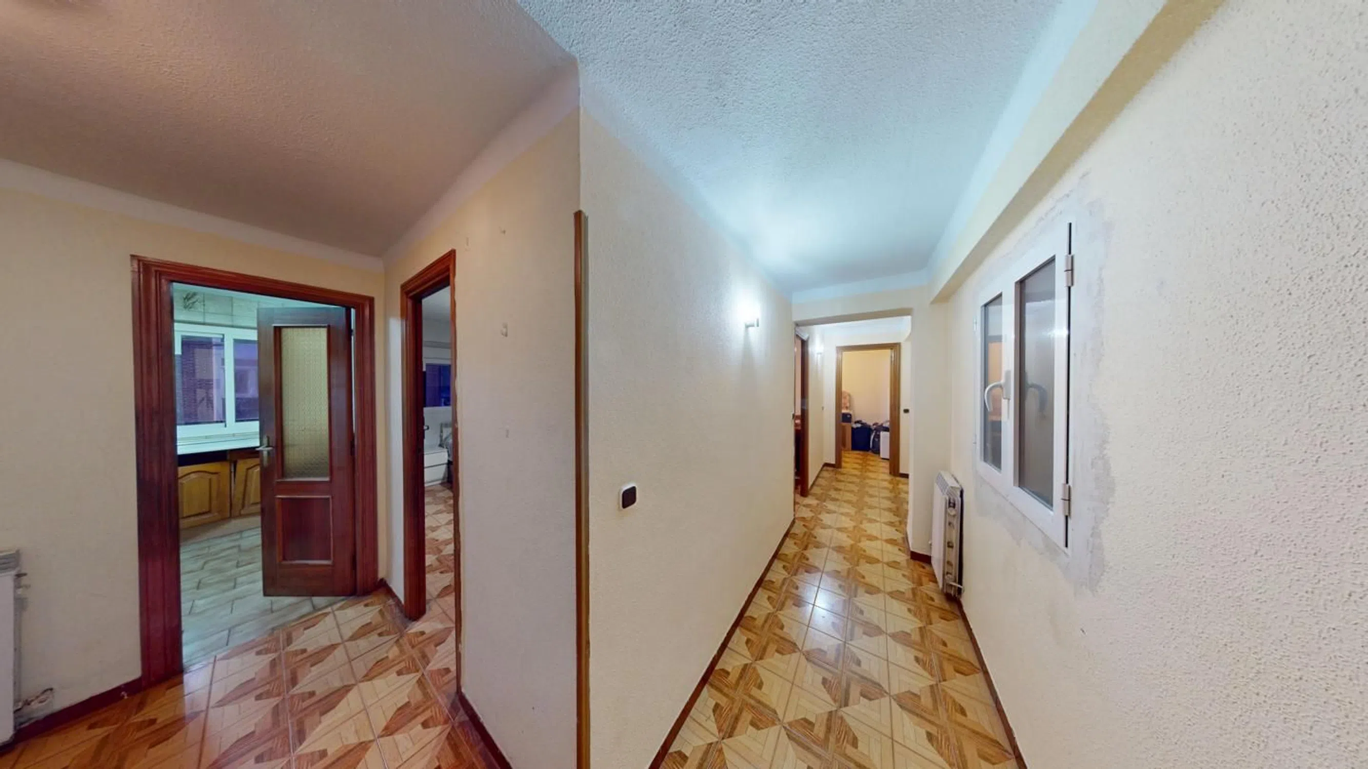 Piso en calle de la Hierbabuena - Photo 2
