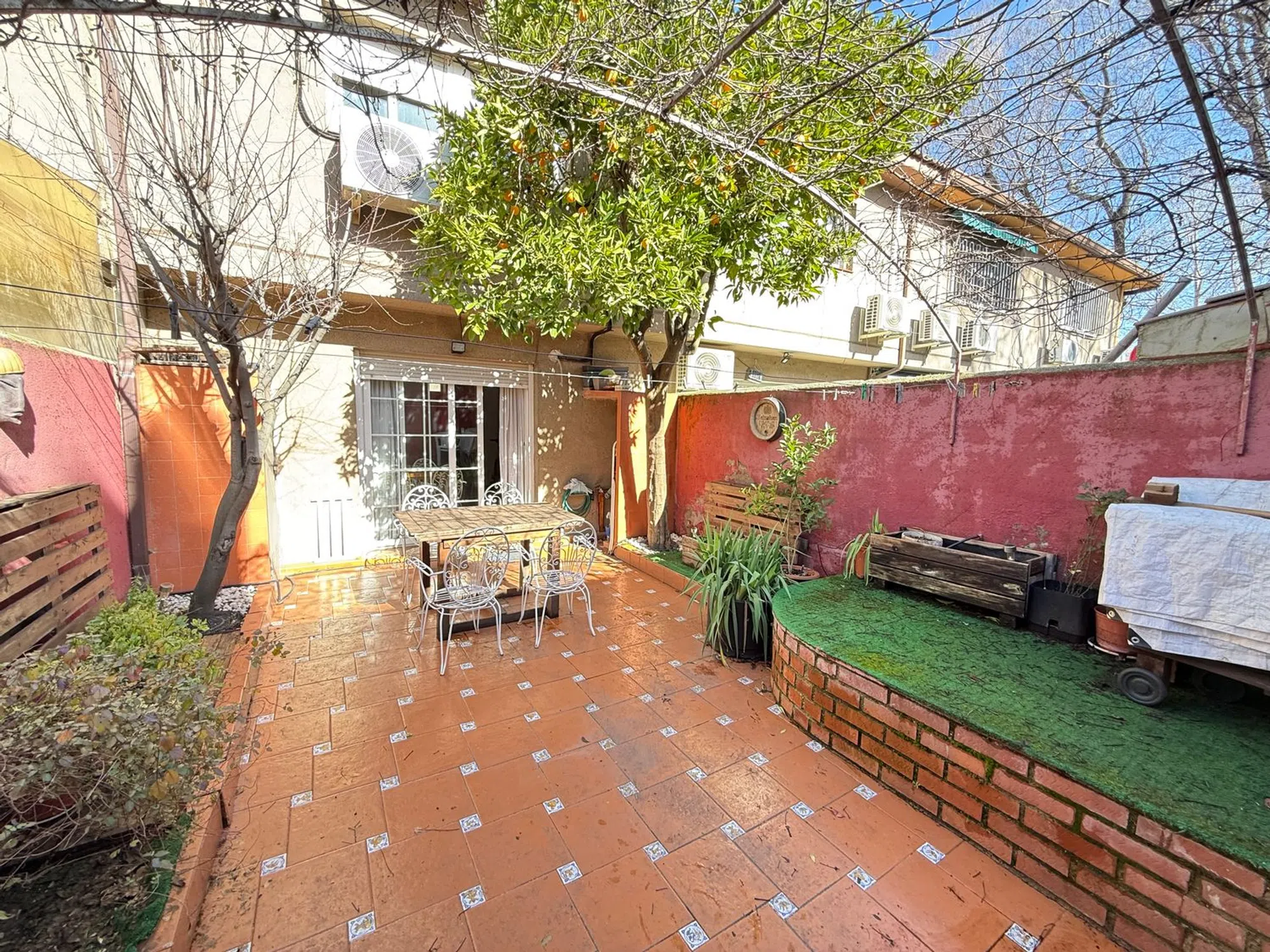 Chalet adosado en calle Deva - Photo 2