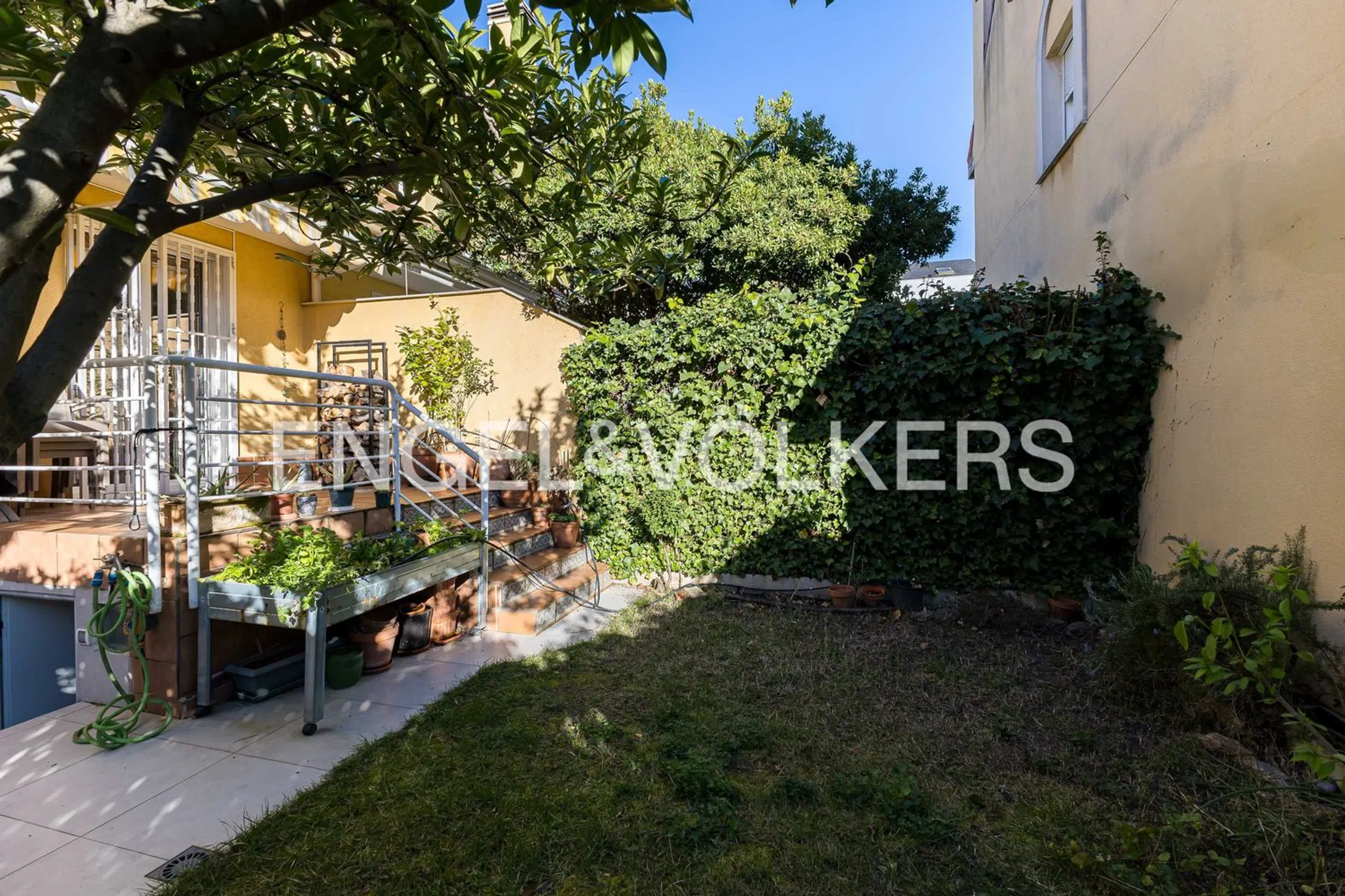 Chalet adosado - Photo 2