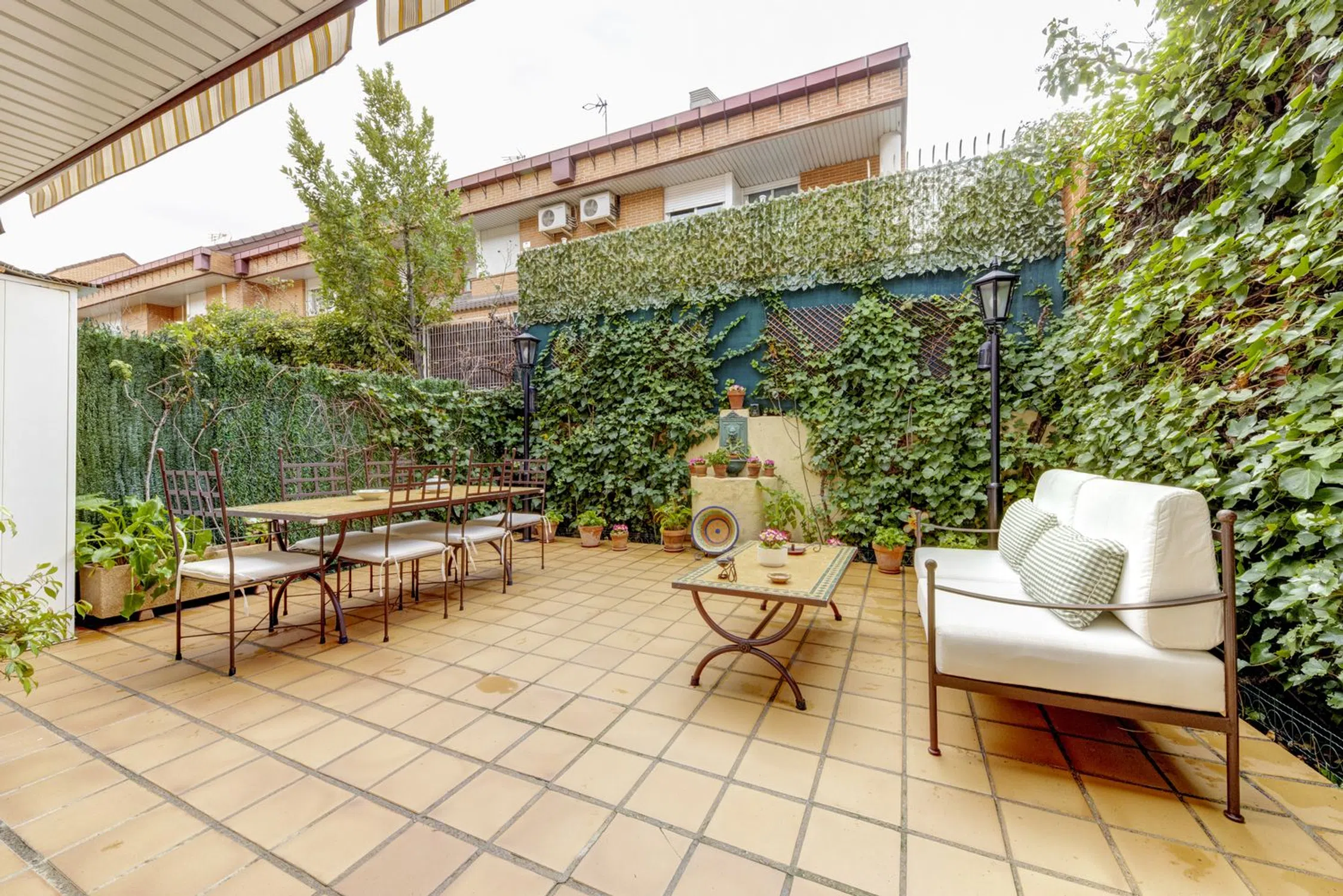 Chalet adosado - Photo 2
