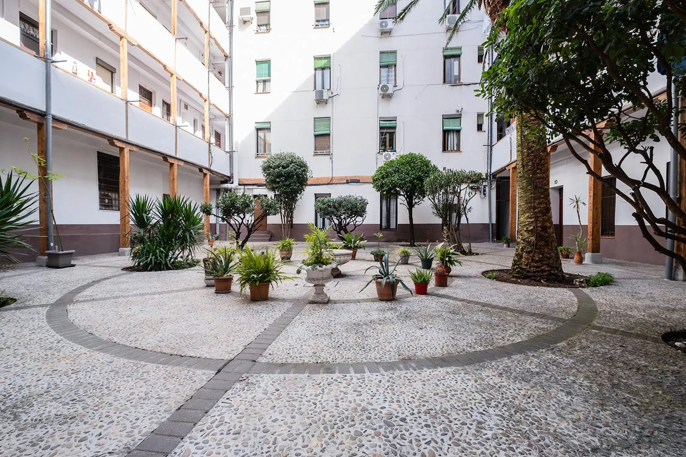 Piso en avenida de la Ciudad de Barcelona