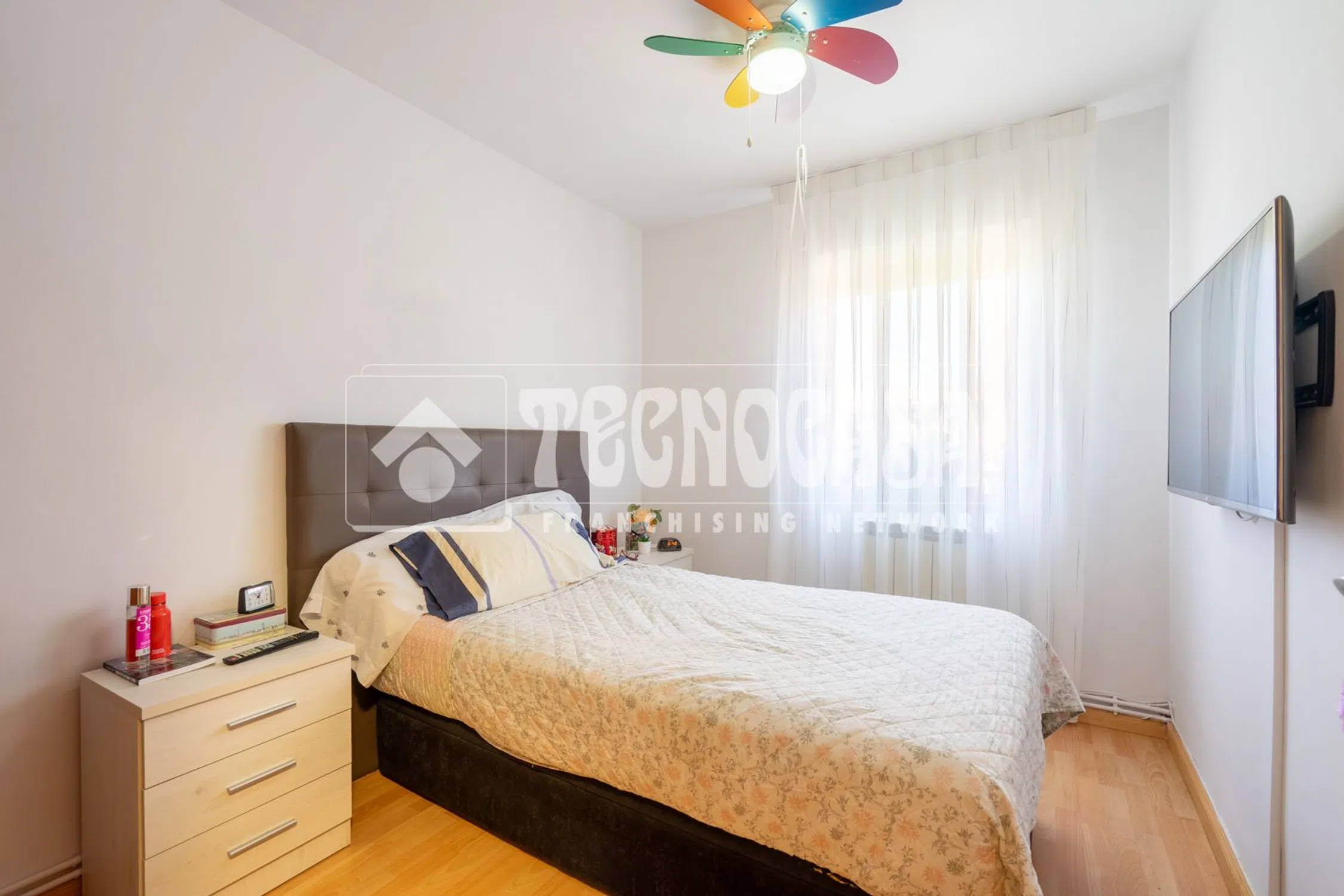 Piso en calle Lucano - Photo 7