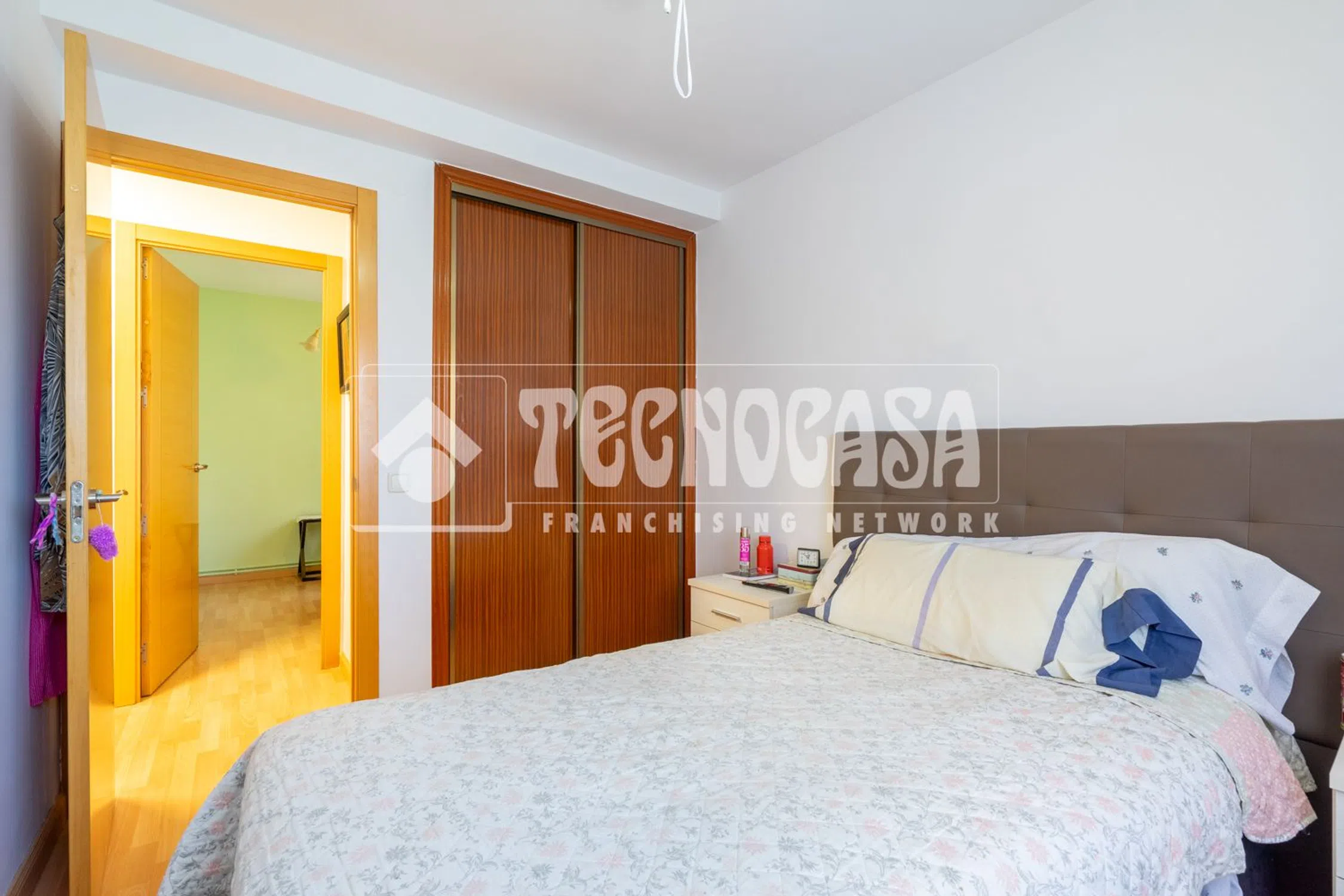 Piso en calle Lucano - Photo 8