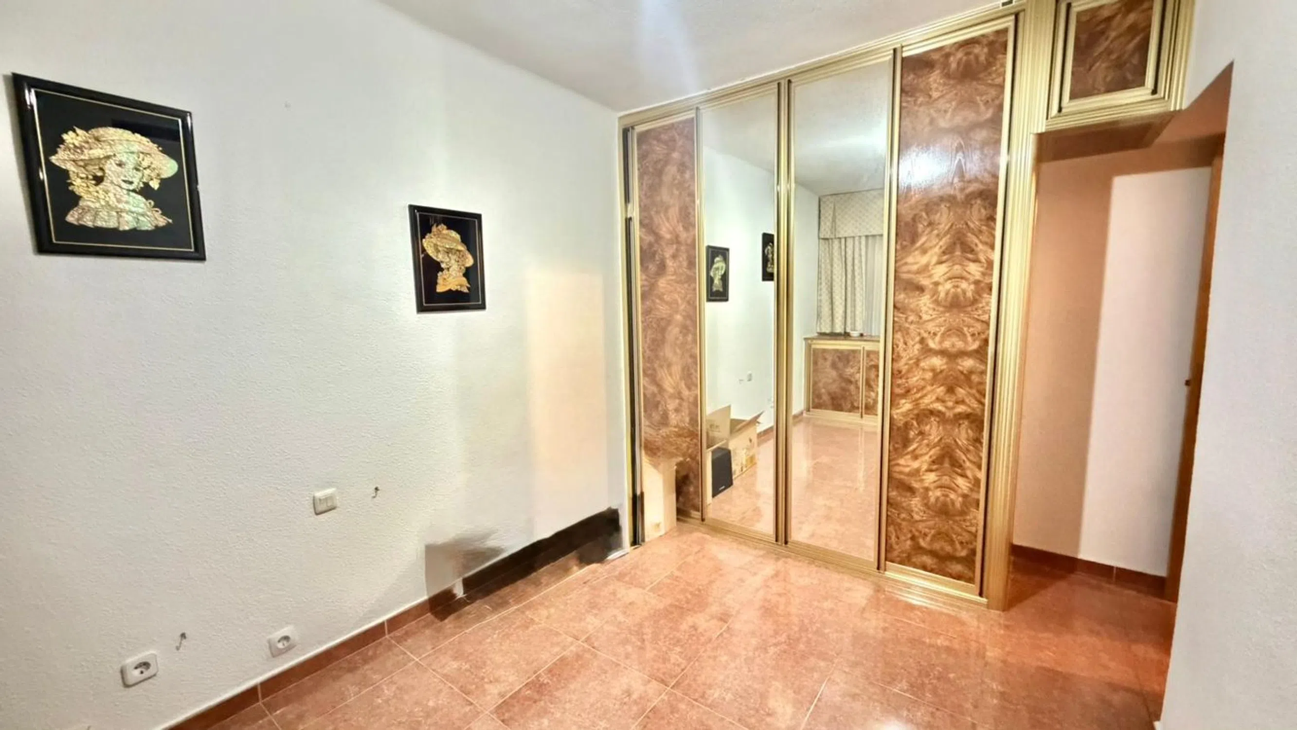 Piso en calle Lenguas - Photo 2