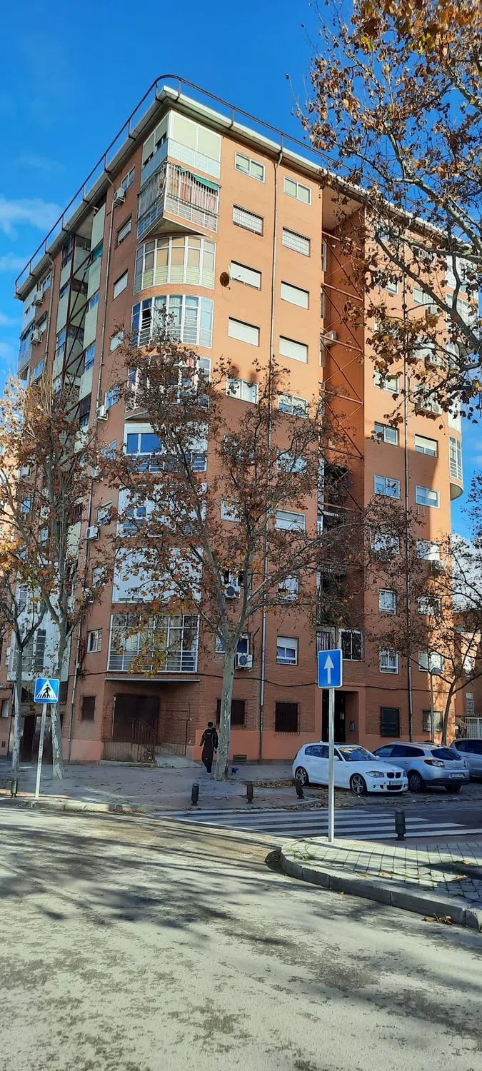 Piso en calle Campotéjar - Photo 3
