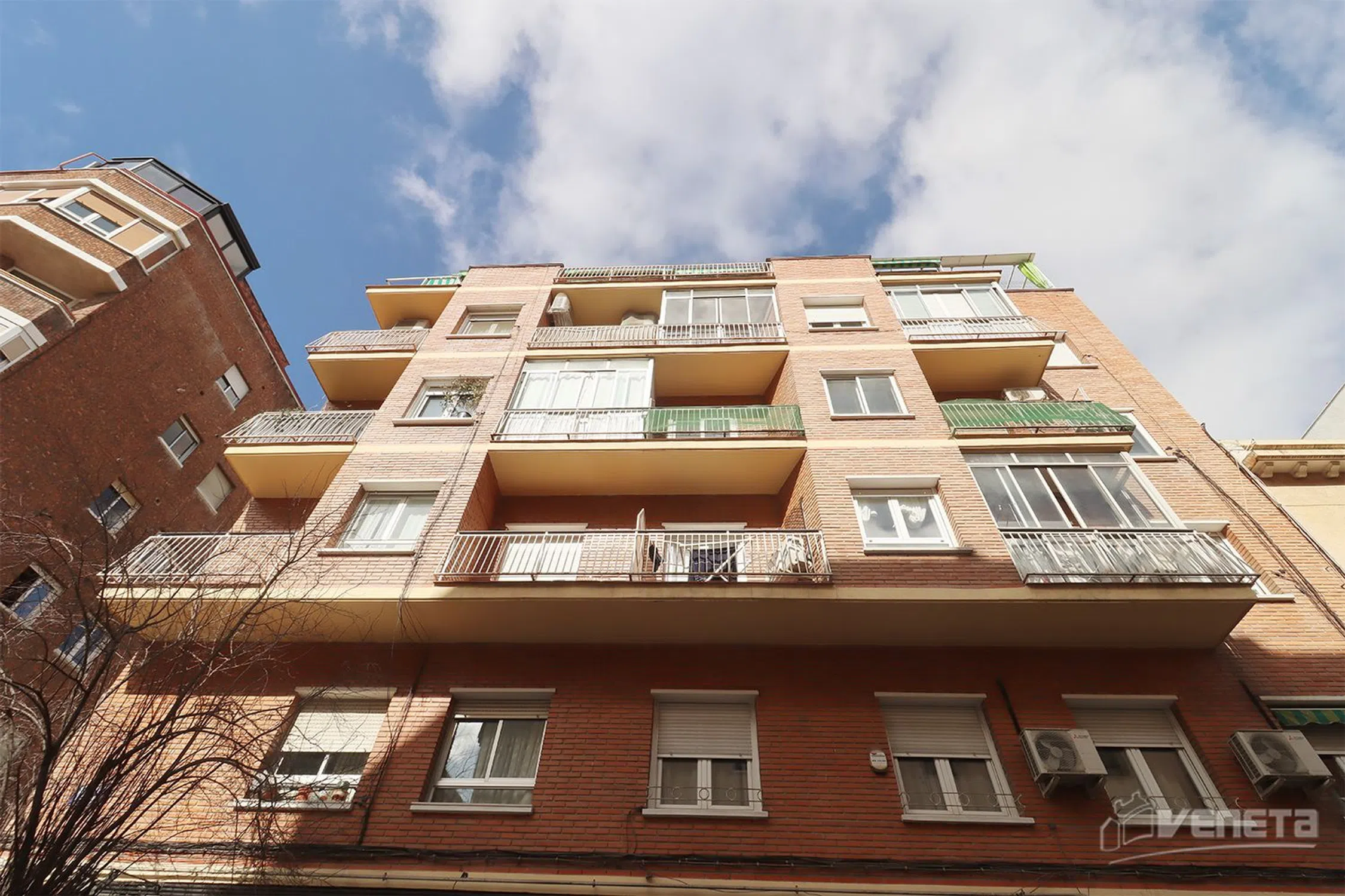 Piso en calle de Hernani - Photo 2
