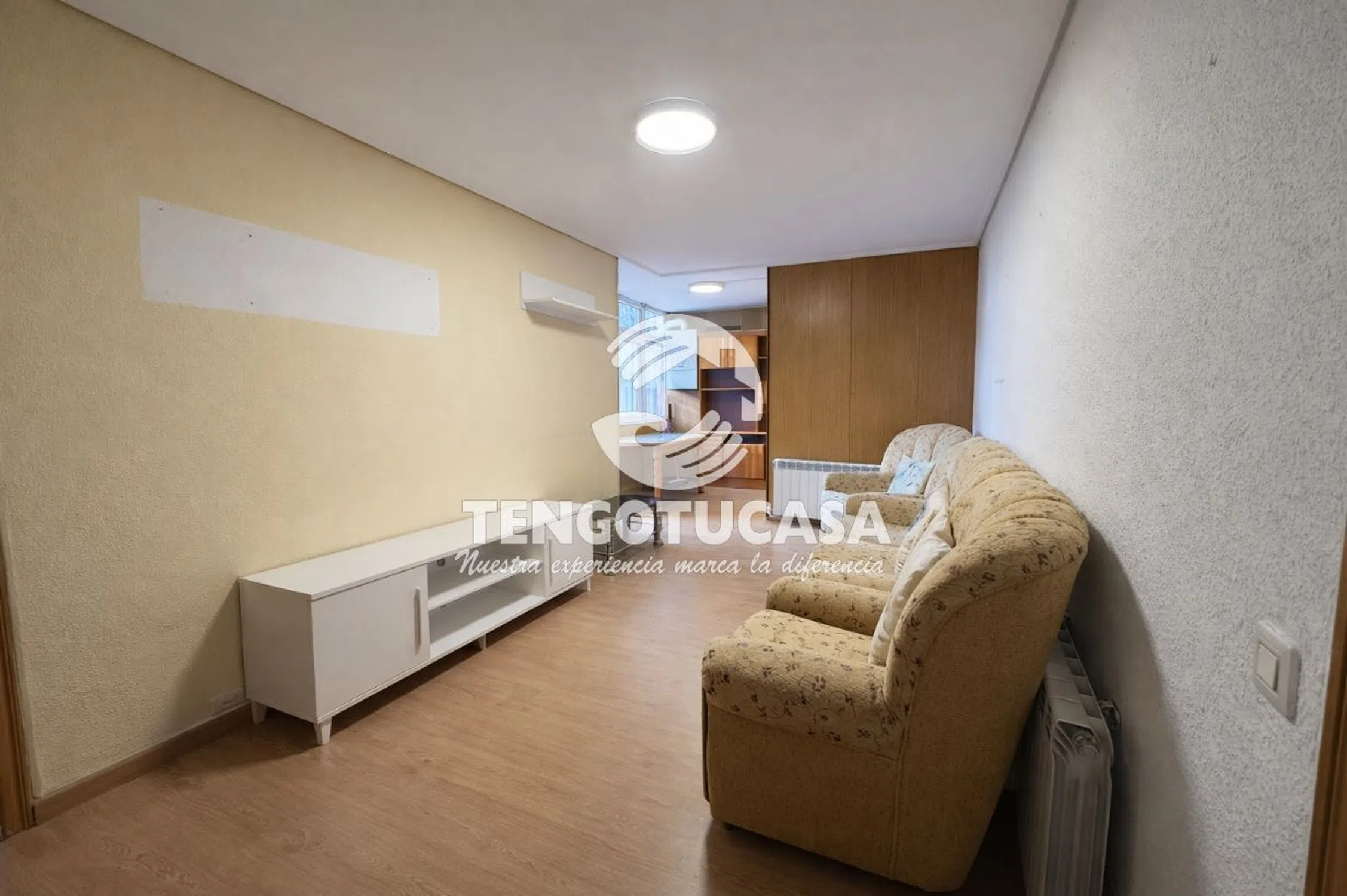 Piso en calle San Herculano - Photo 2