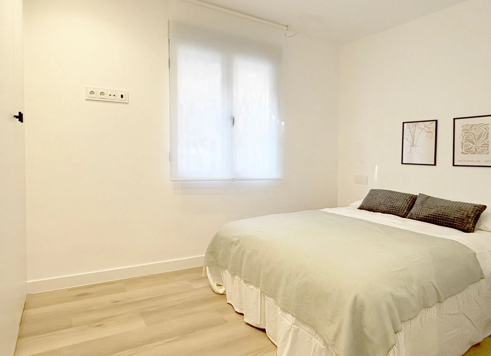 Piso en calle de San Leopoldo - Photo 7