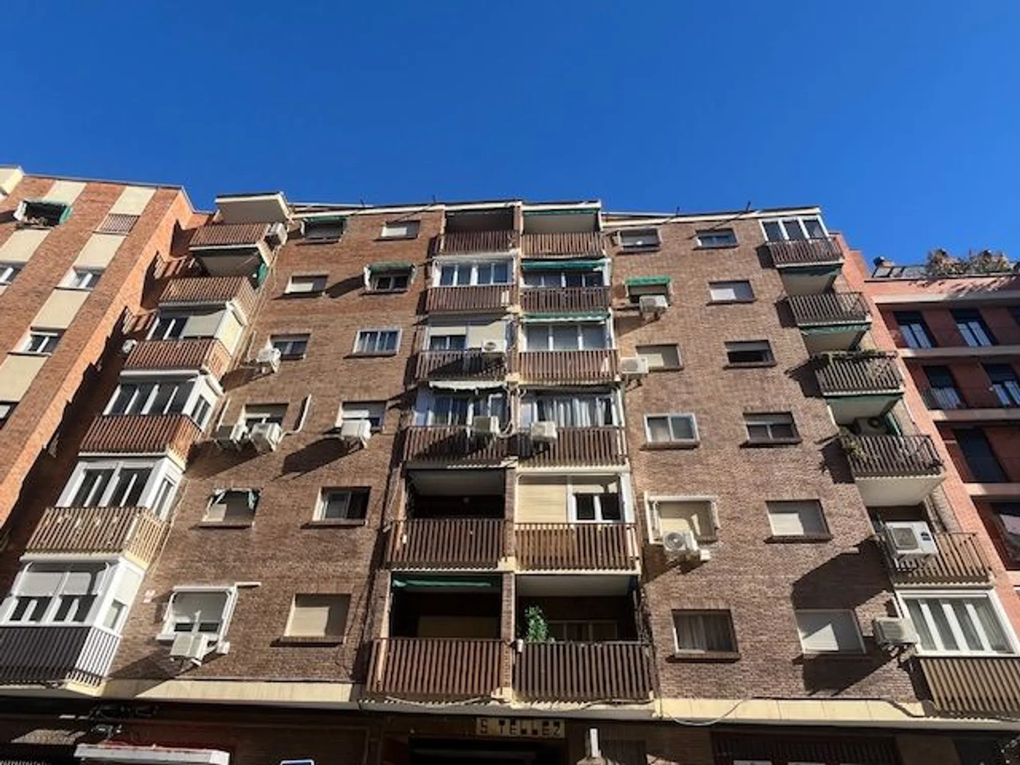 Piso en CL Hoyuelo, 3