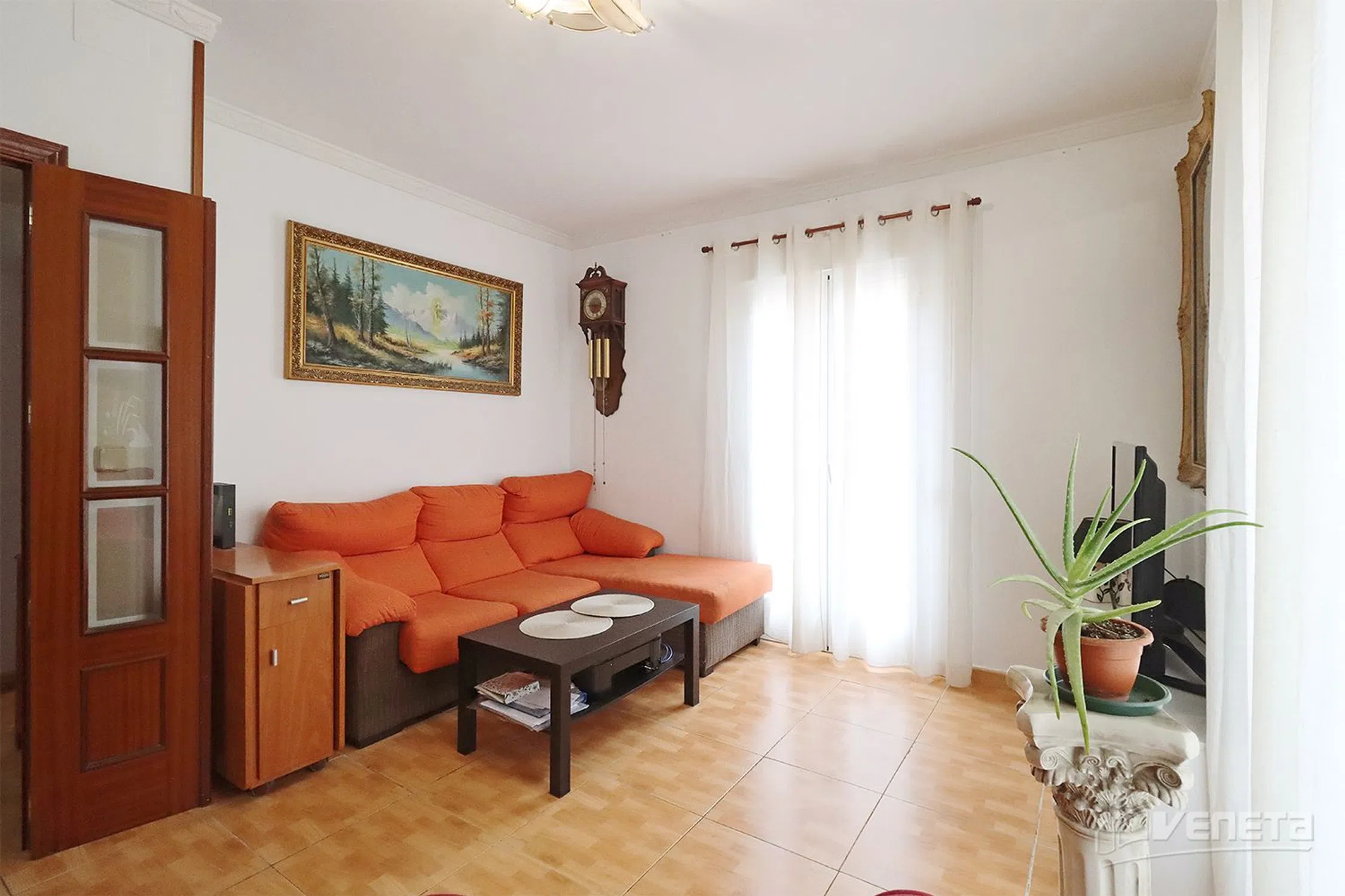 Piso en calle de Hernani - Photo 2