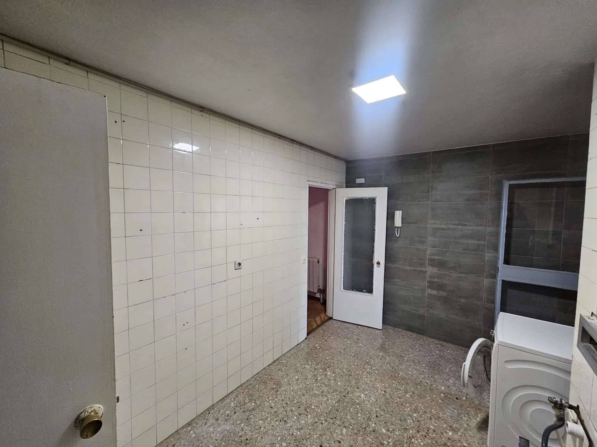 Piso en calle de Ramón Pérez de Ayala - Photo 3