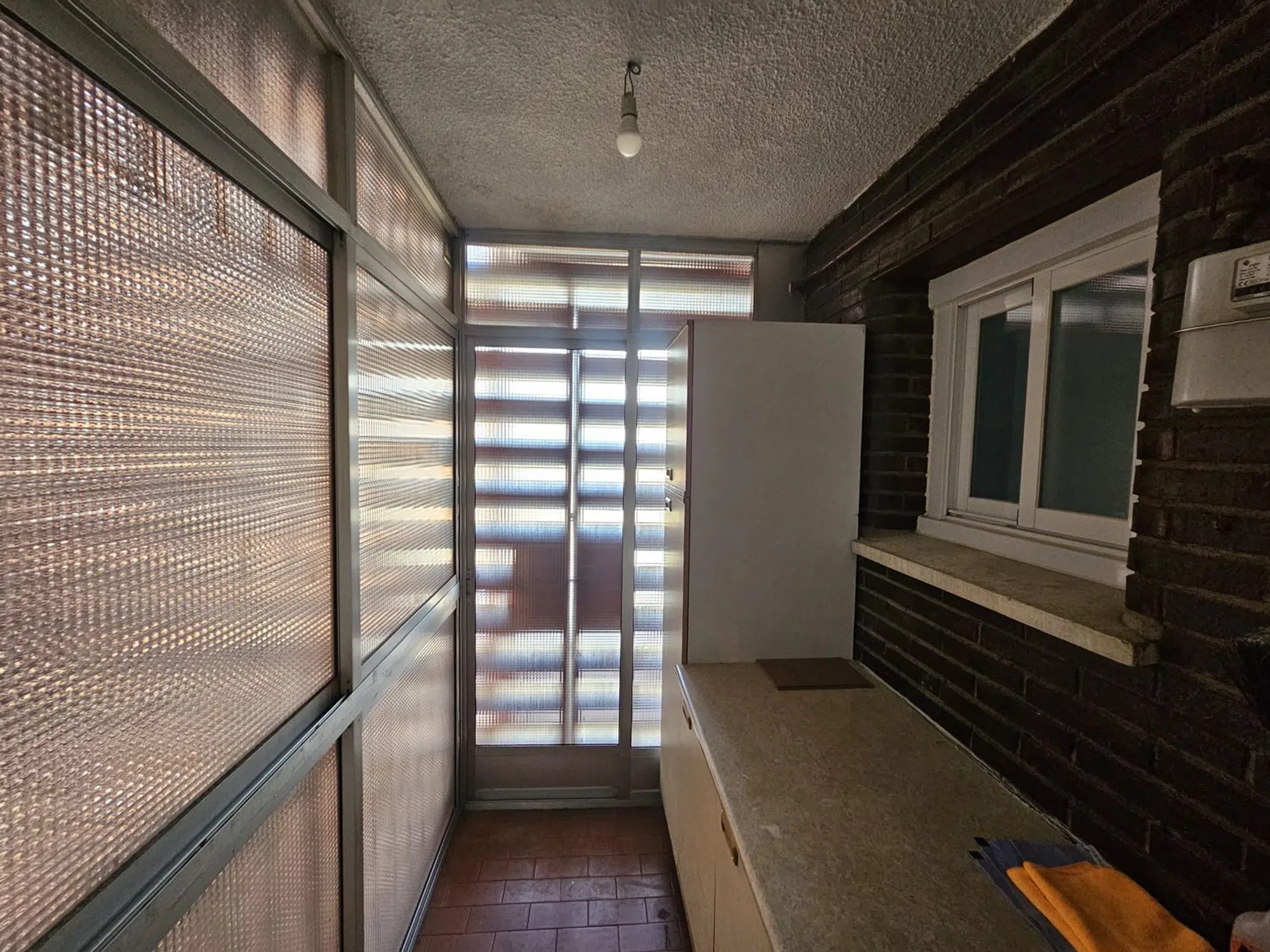 Piso en calle de Ramón Pérez de Ayala - Photo 4