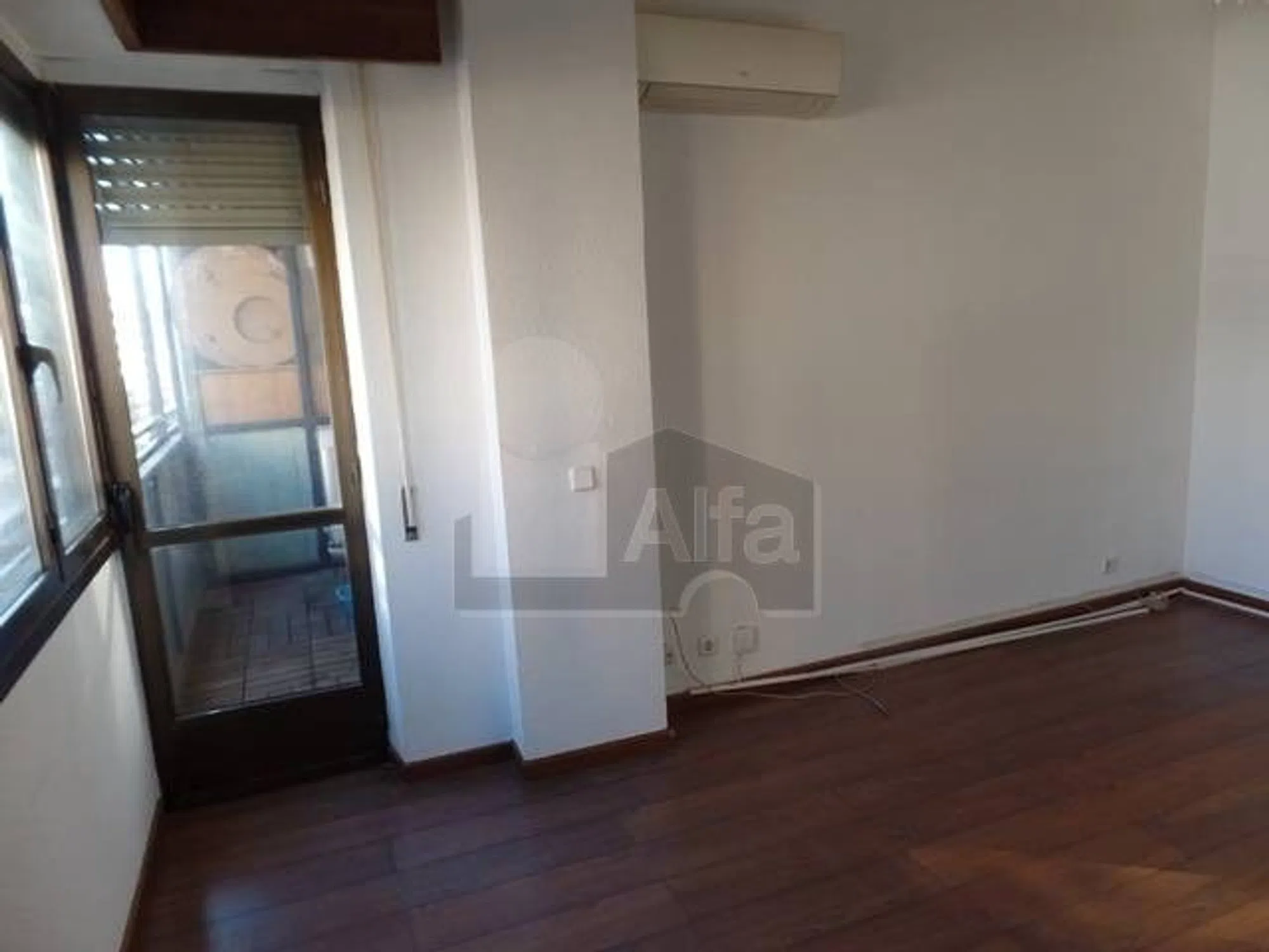 Piso en calle de Orense - Photo 5