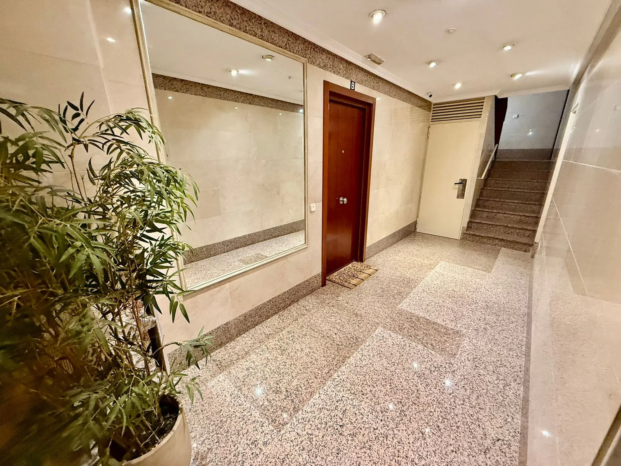 Piso en calle de Hijas de Jesús - Photo 6
