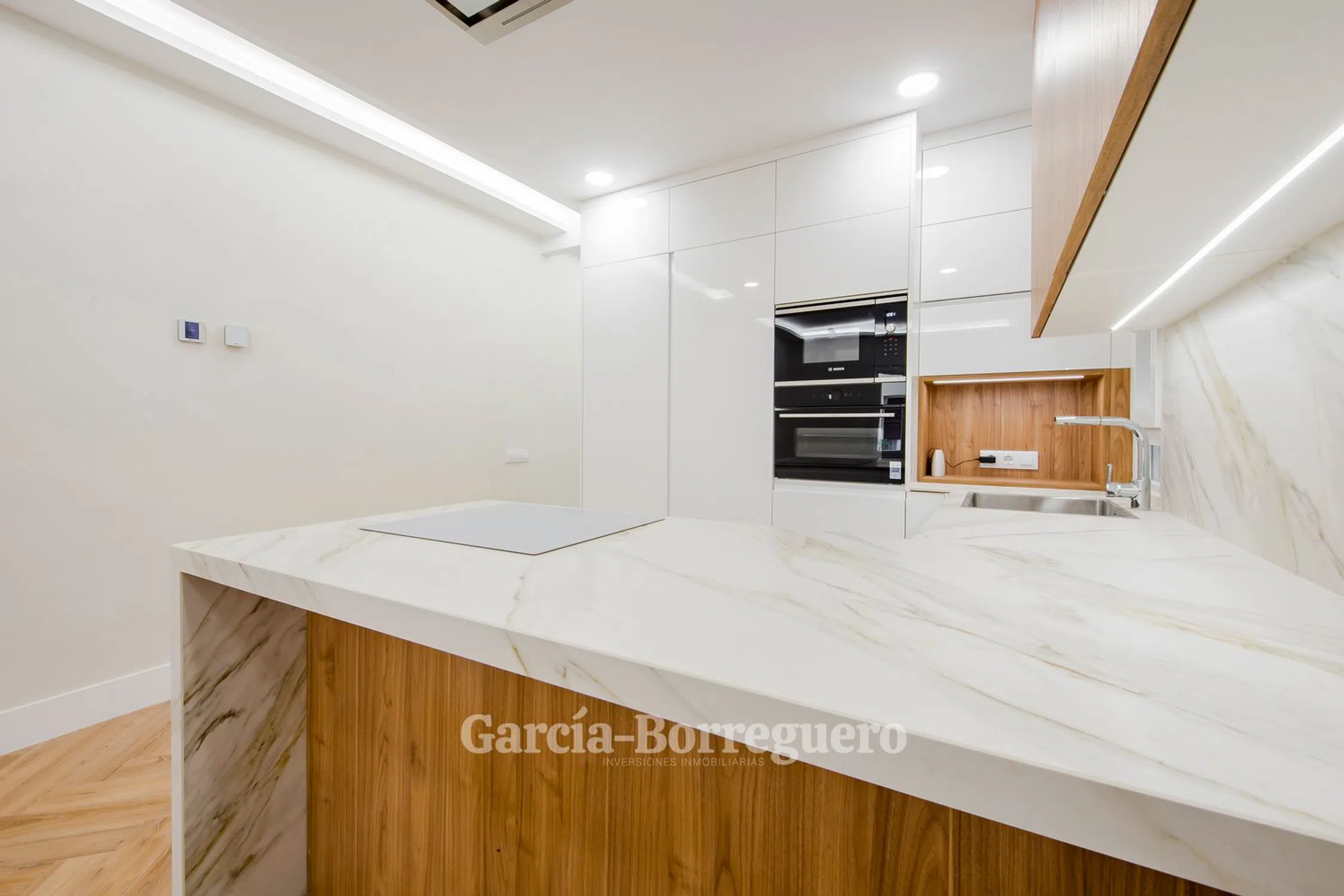 Piso en CL Fernan Gonzalez - Photo 7
