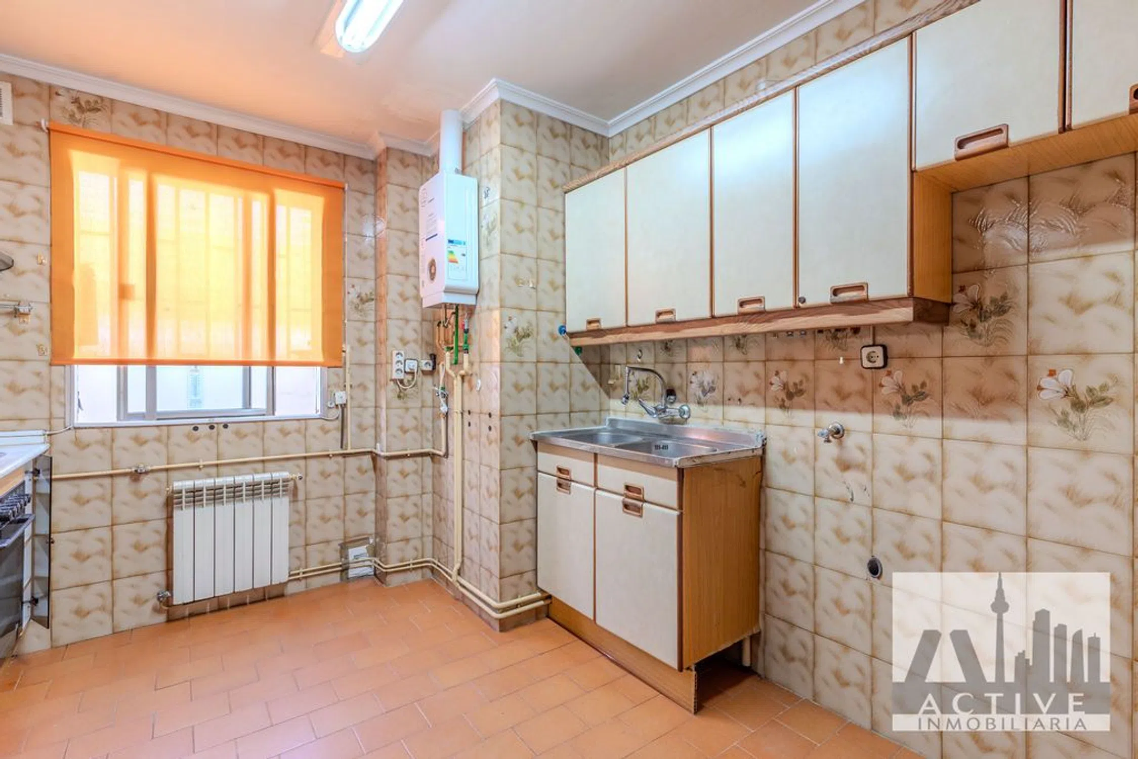 Piso en CL Valdecanillas - Photo 6