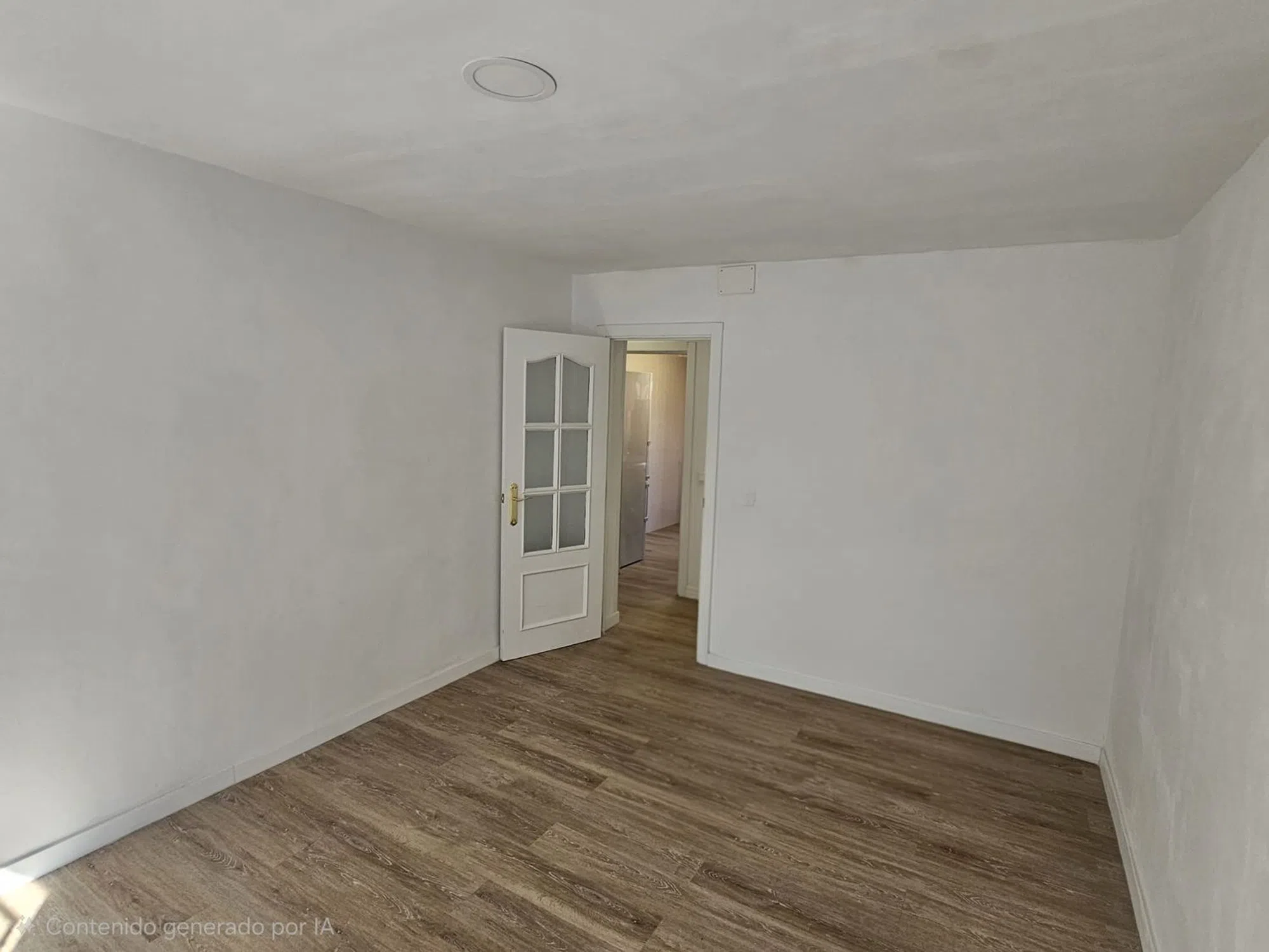 Piso en calle de San Leopoldo - Photo 3