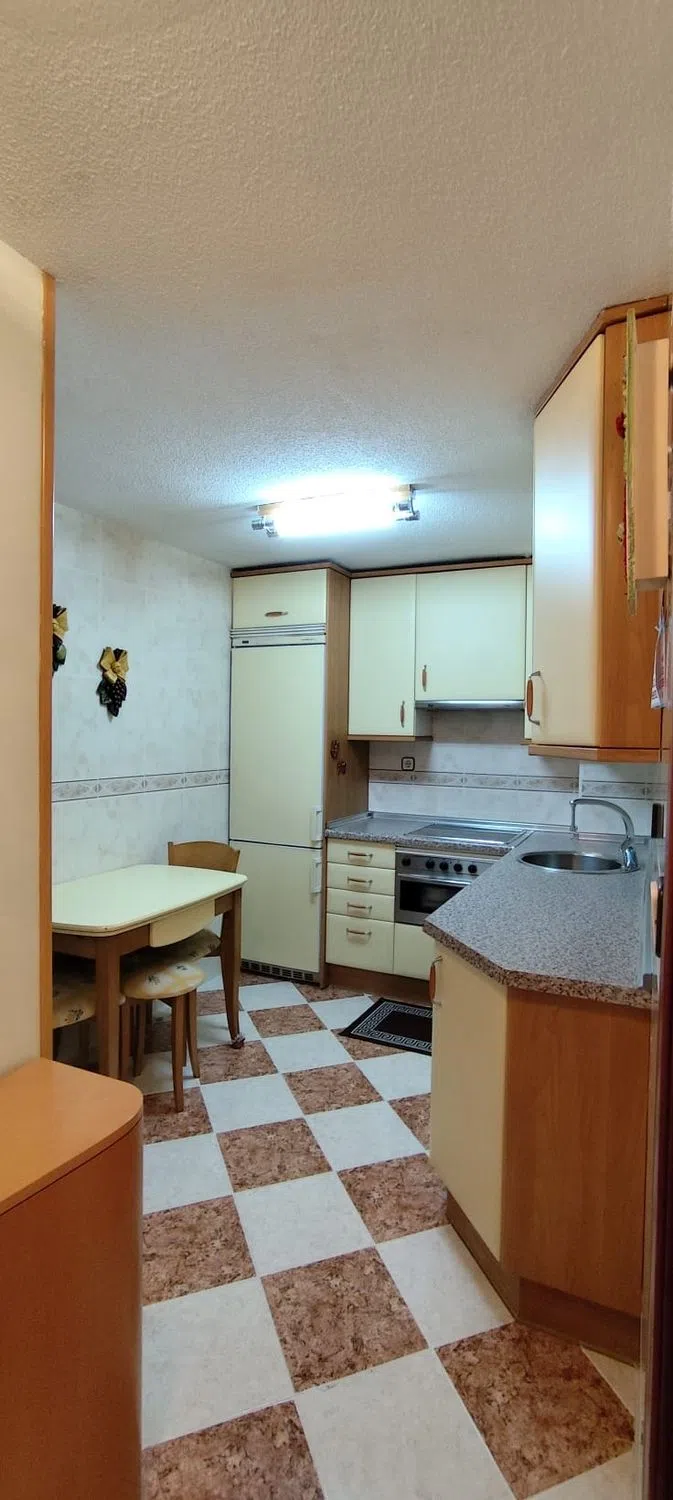 Piso en calle Pico de los Artilleros, 94 - Photo 3