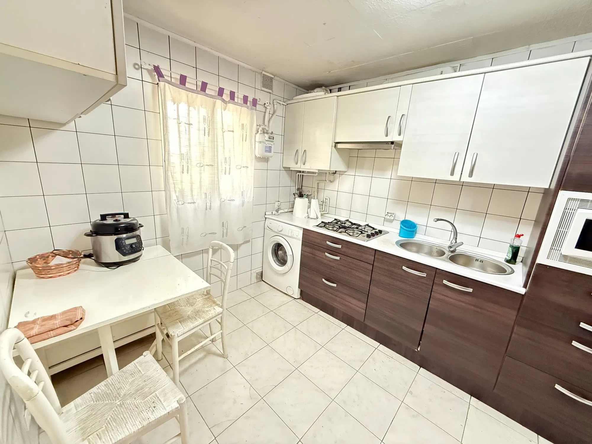 Chalet adosado en calle de Gainza - Photo 2